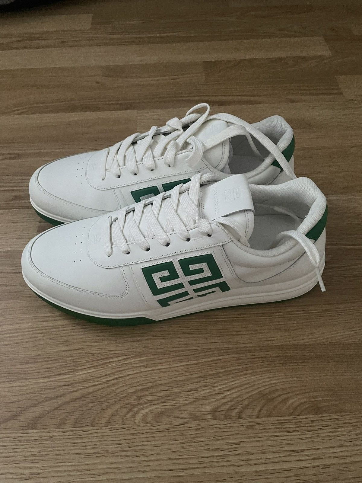 Givenchy G4 Leather low sneakers Size US 12 / EU 45 - 1 Thumbnail