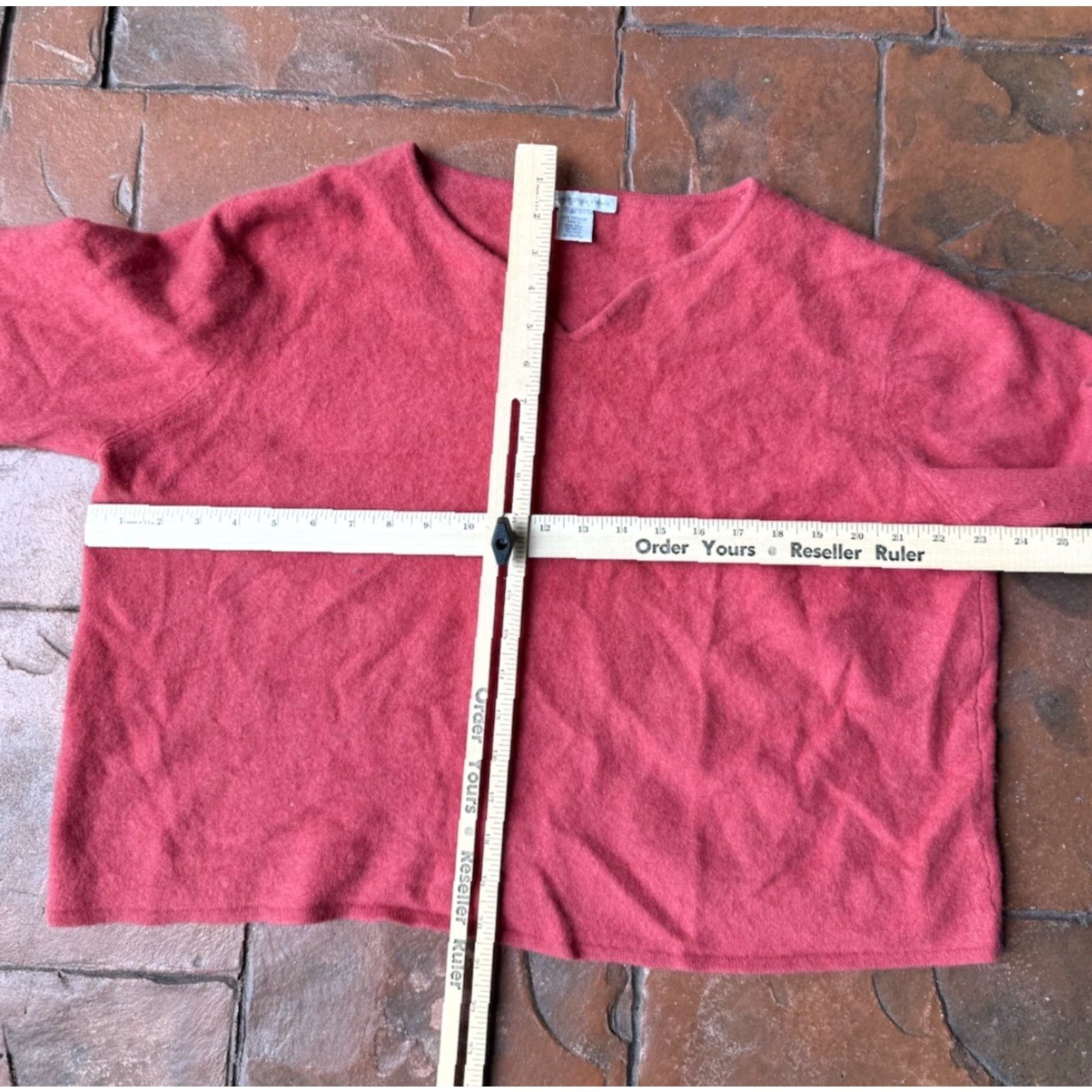 Vintage VINTAGE Mark Fore & Strike 100% Cashmere Cropped Sweater Women XL Red Pullover V-Neck Long Sleeve Relaxed Fit 80s 90s Classic Mens Womens Size XL / US 12-14 / IT 48-50 - 6 Thumbnail