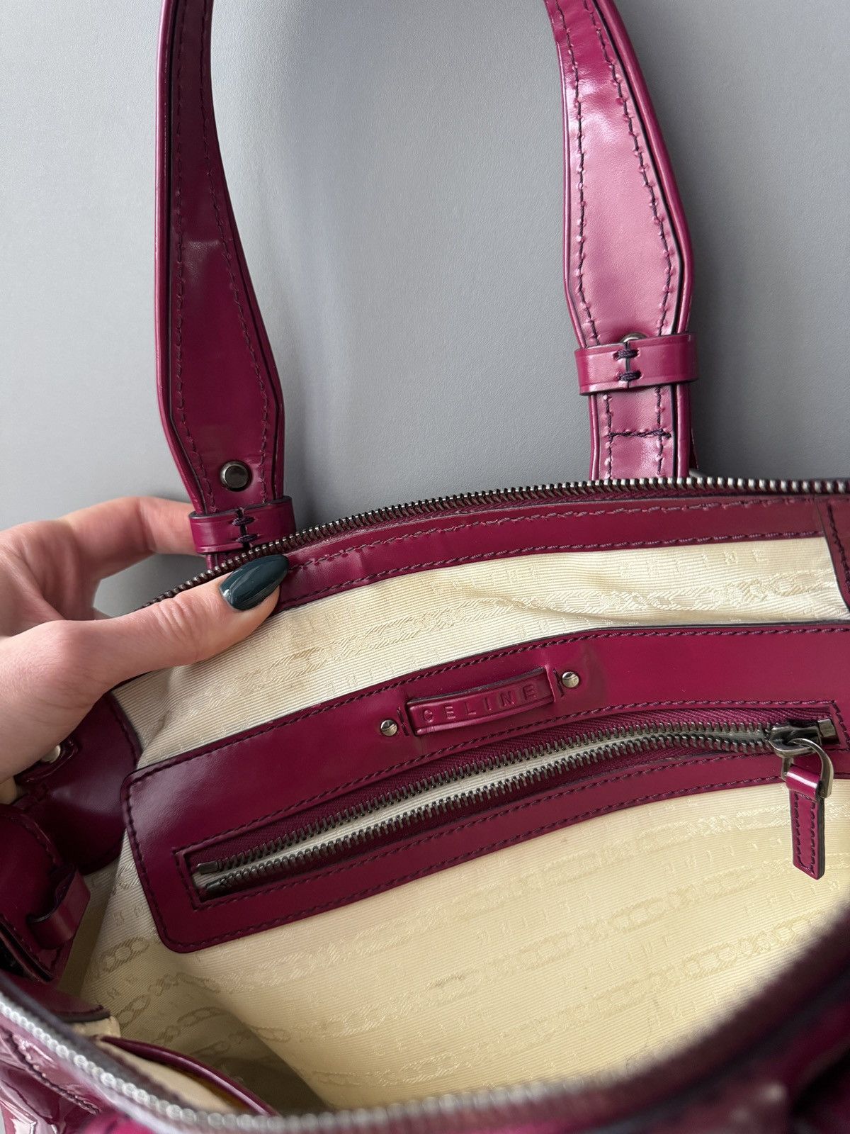 Celine Vintage Celine Pink Patent Leather Vinyl Handbag Size ONE SIZE - 7 Thumbnail