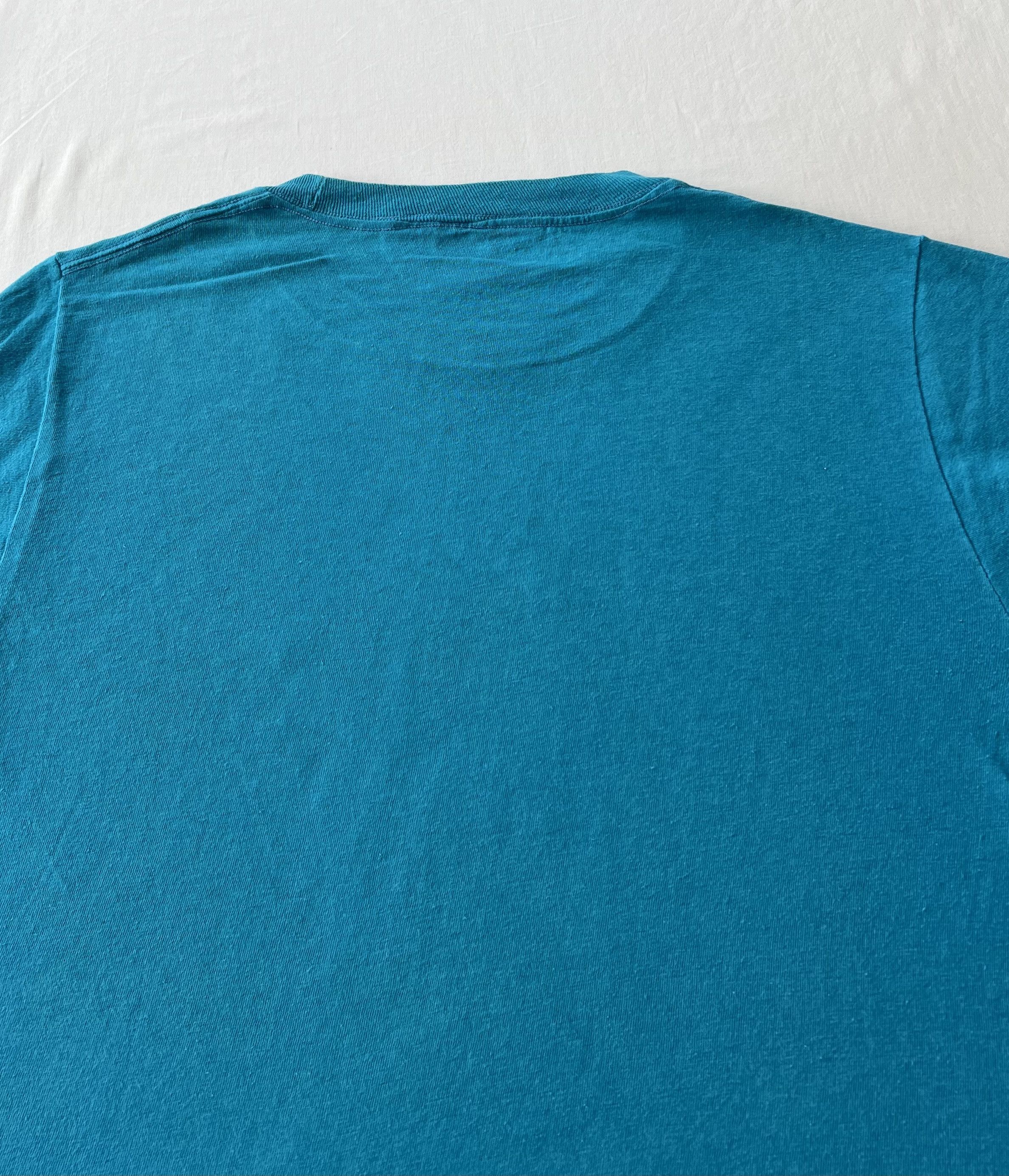 Band Tees Vintage 80s The Kinks Sacramento Kapitol Blue T-shirt Size US M / EU 48-50 / 2 - 13 Thumbnail
