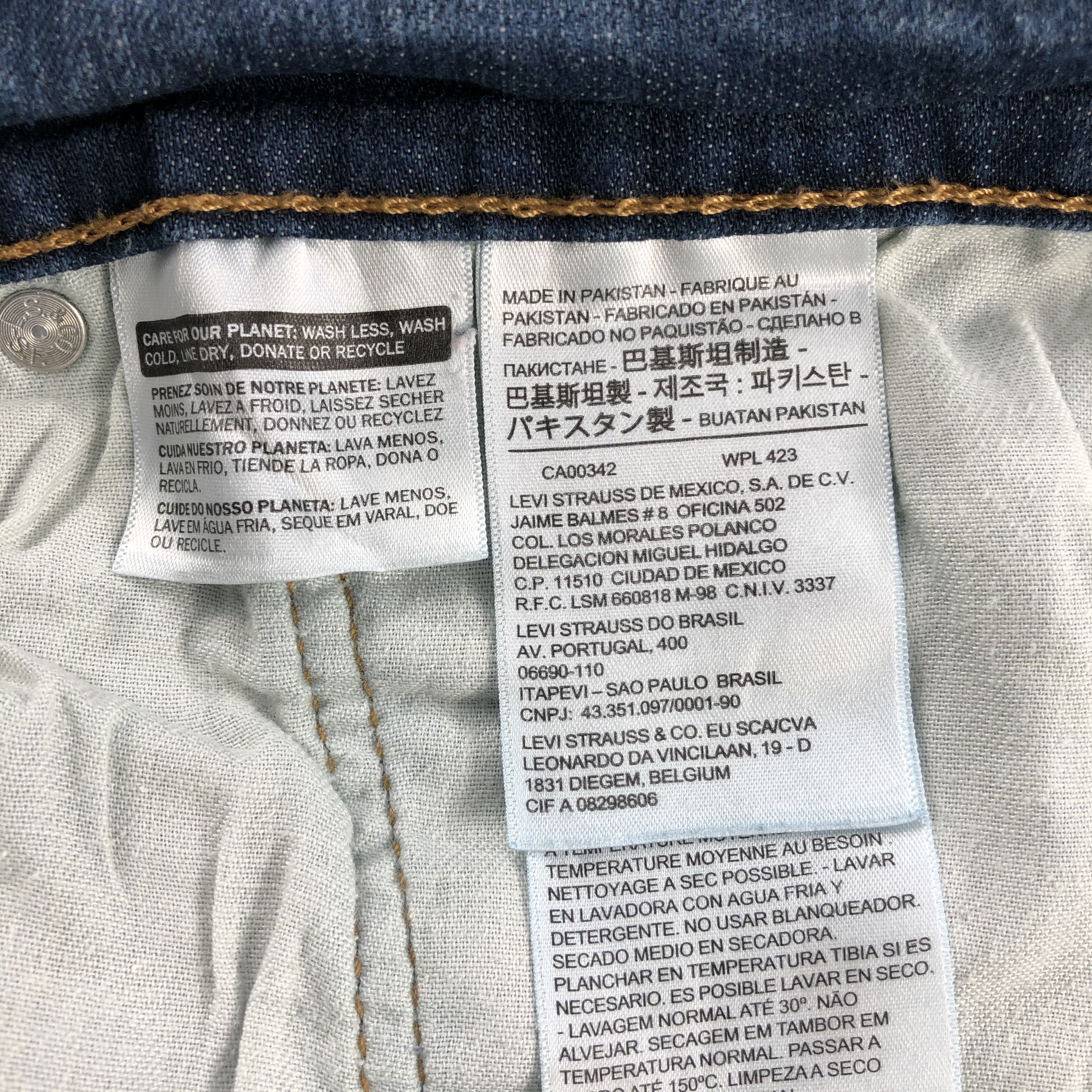 Levi's Vintage Blue Wash Levis 541 Jeans-J2104 Size US 36 / EU 52 - 9 Thumbnail