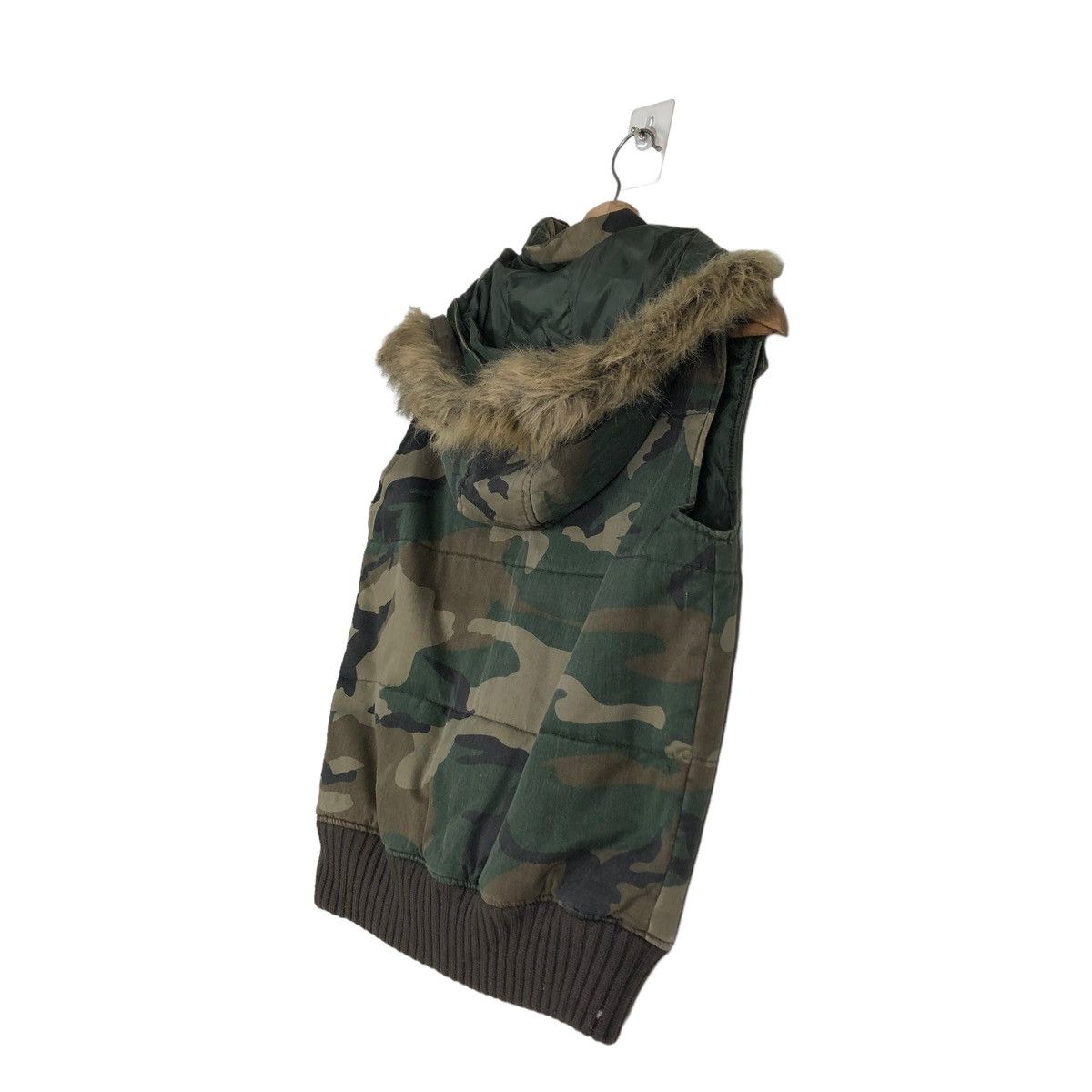 Japanese Brand 🔥BIKER PARACHUTE BONDAGE DESIGN TANK TOP MILITARY CAMO Size US L / EU 52-54 / 3 - 11 Thumbnail