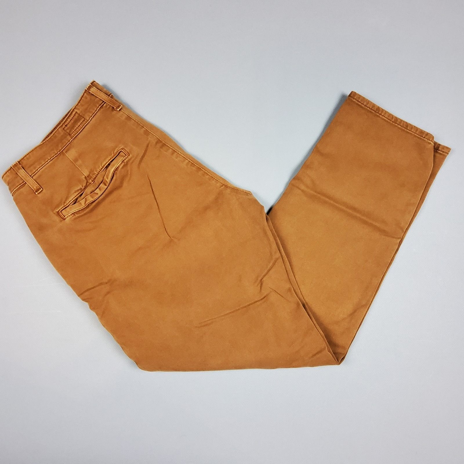 AG Adriano Goldschmied AG Adriano Goldschmied The Caden Size 30R Chino Pants Size US 30 / EU 46 - 2 Thumbnail