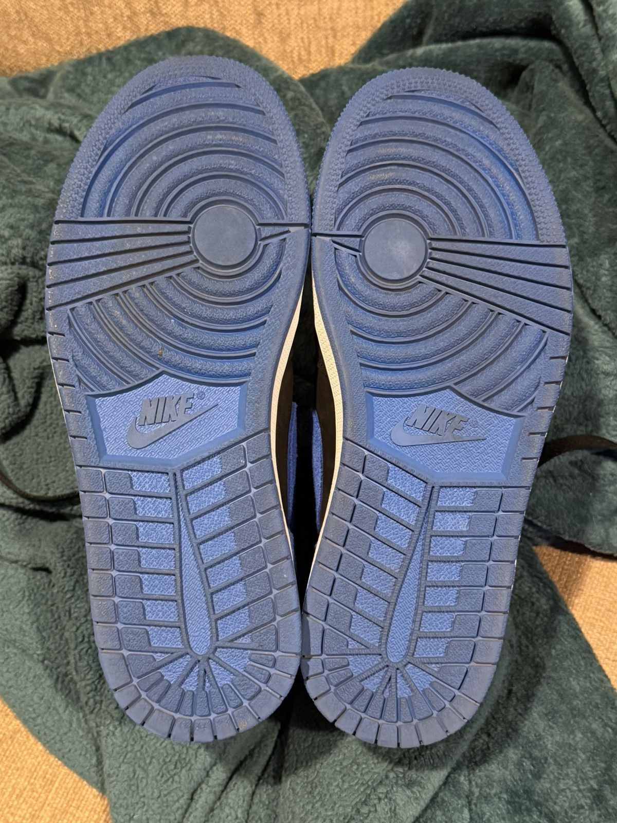 Nike Jordan 1 Retro High OG Royal Reimagined Size US 8.5 / EU 41-42 - 7 Thumbnail