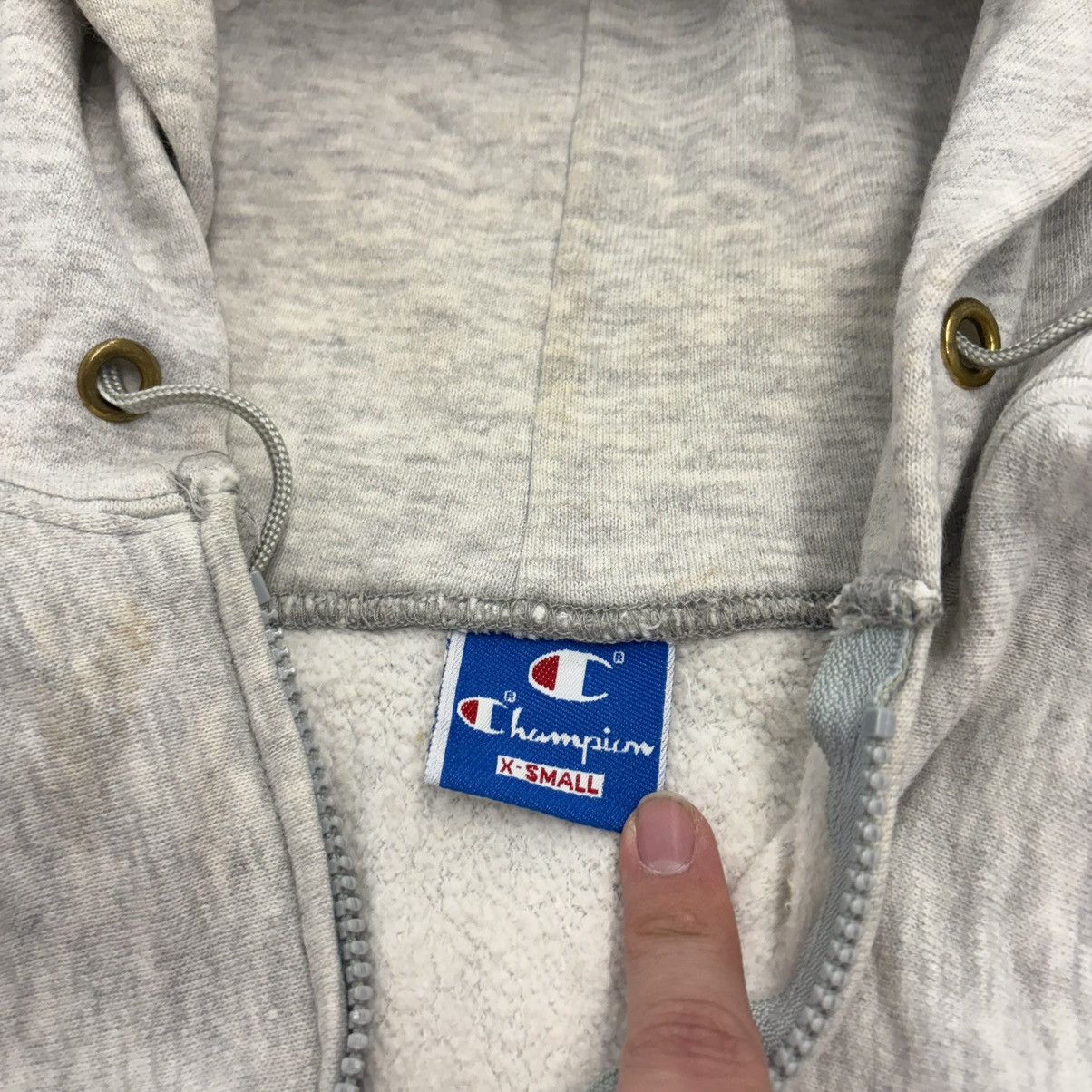 Champion Vintage 90s Champion Grey Distressed Blank Full Zip Hoodie Size XS / US 0-2 / IT 36-38 - 6 Thumbnail