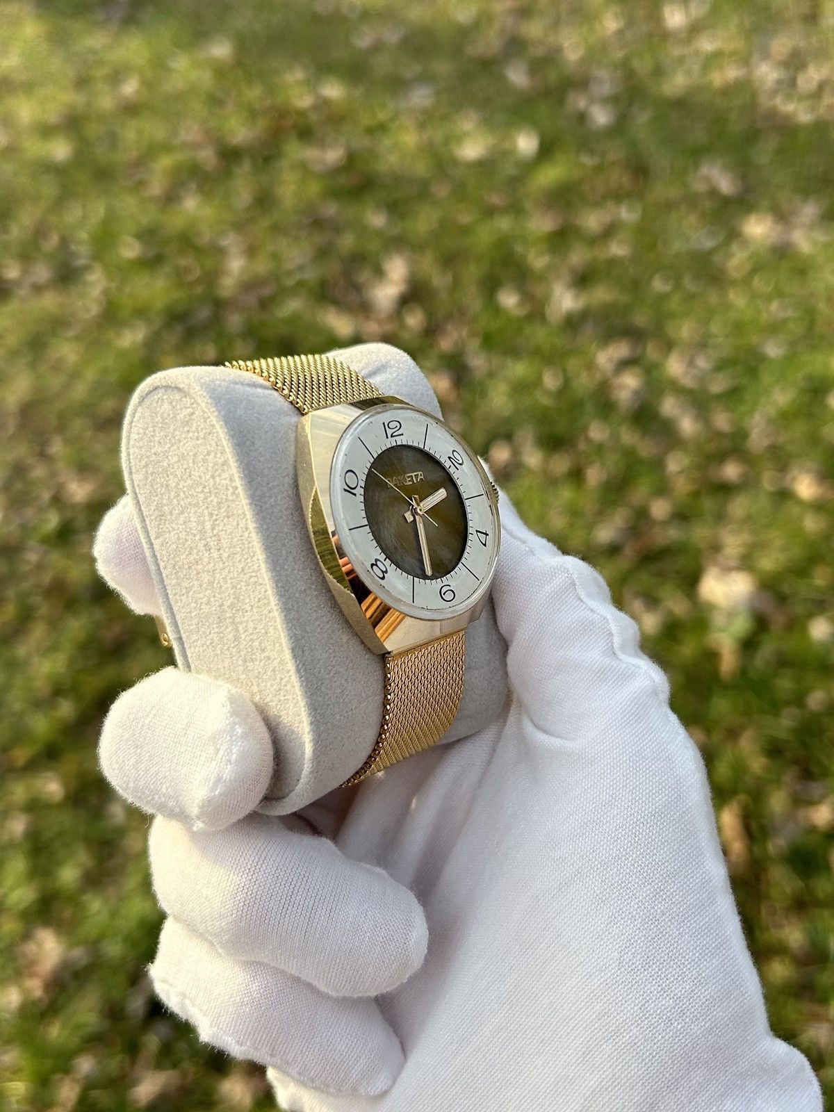 Vintage Vintage Watch Raketa Mechanical Made in USSR Authentic 1980s Size ONE SIZE - 16 Thumbnail