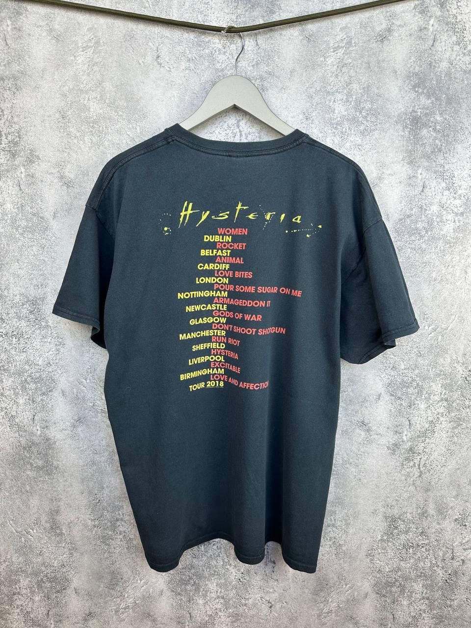Def Leppard Def Leppard “Hysteria” Tour Graphic Tee Vintage Rock Band Size US XL / EU 56 / 4 - 2 Thumbnail