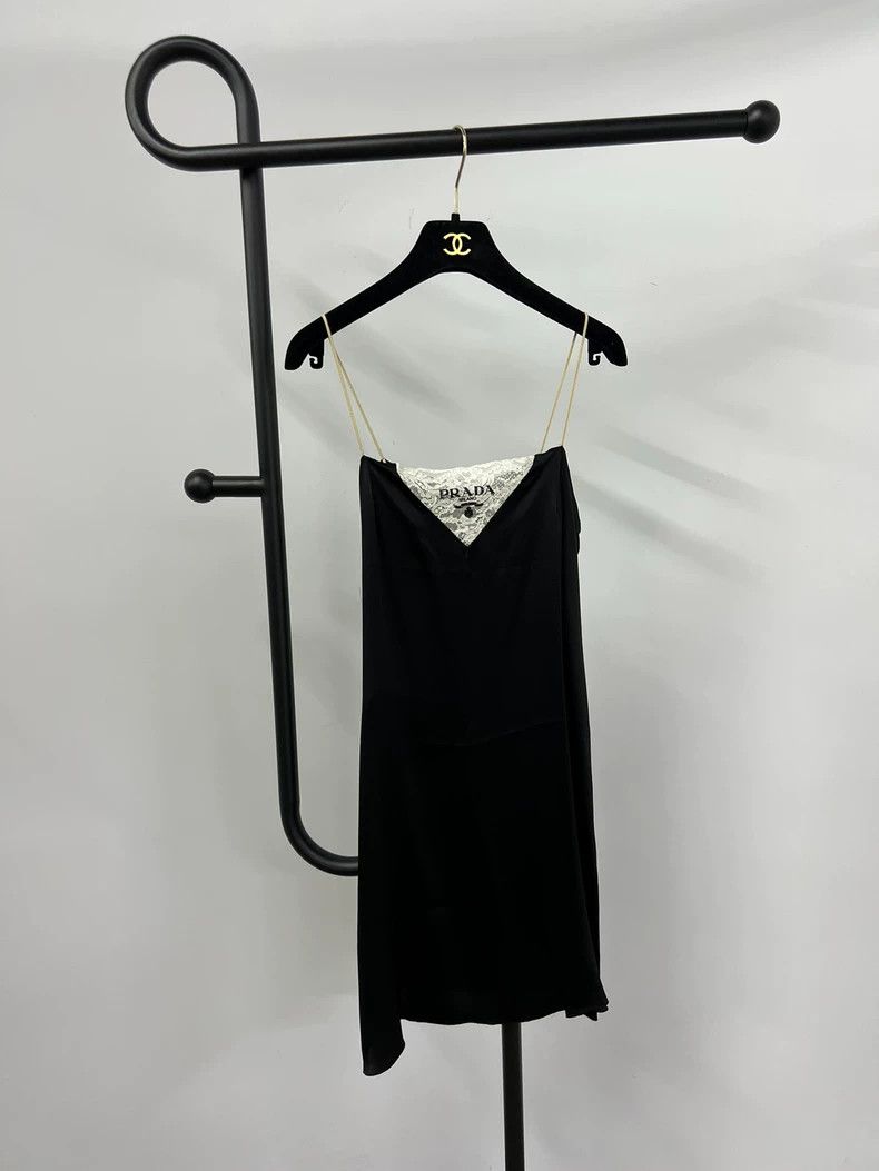 Prada Prada Black lace triangle silk dress Size XS / US 0-2 / IT 36-38 - 1 Thumbnail