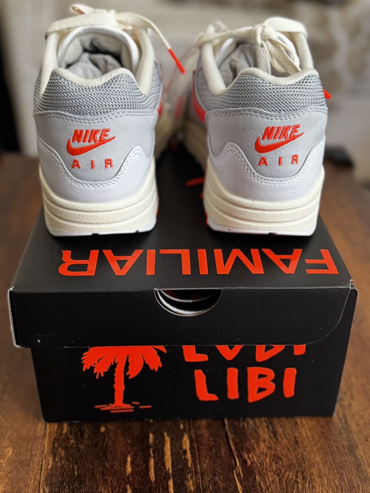 Nike × Patta Patta X Nike Air Max 1/P White/ Hyper Crimson-Pure Platinum Size US 8 / EU 41 - 7 Thumbnail