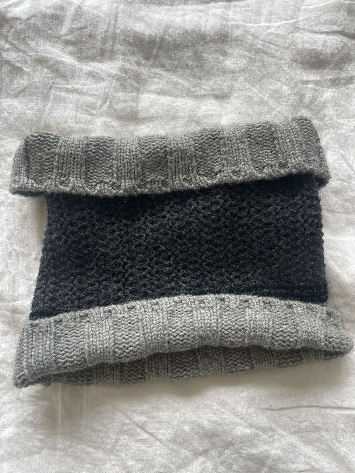 Number (N)ine Number (N)ine 100% Cashmere Knit Neck Gaiter / Snood Size ONE SIZE - 3 Thumbnail
