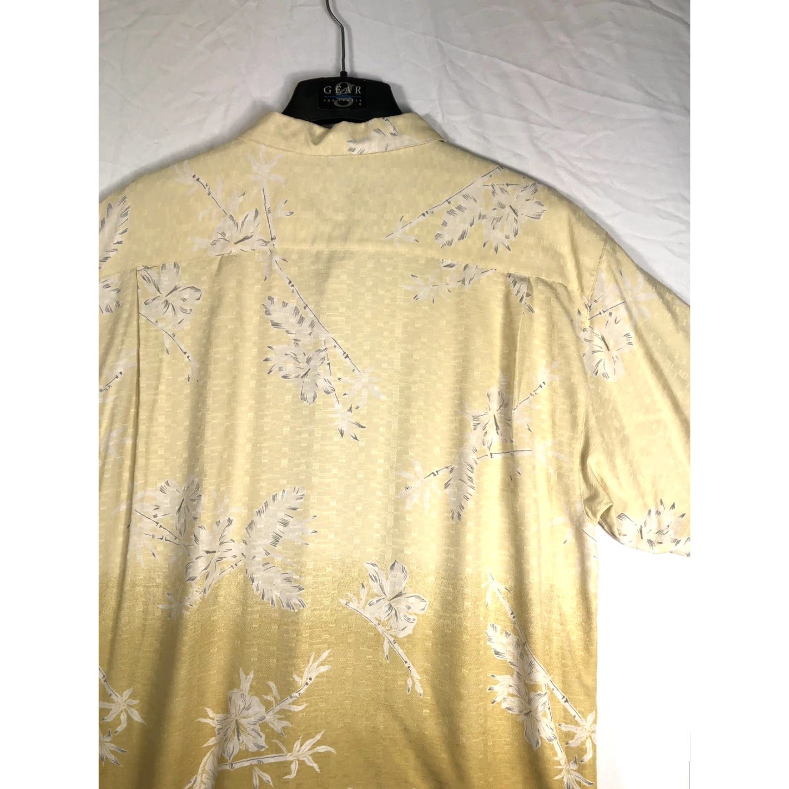 Tommy Bahama VINTAGE Tommy Bahama Shirt Men’s XL Hawaiian Yellow Gradient Floral Camp Button-Up Silk Short Sleeve Men Womens? Size US XL / EU 56 / 4 - 6 Thumbnail