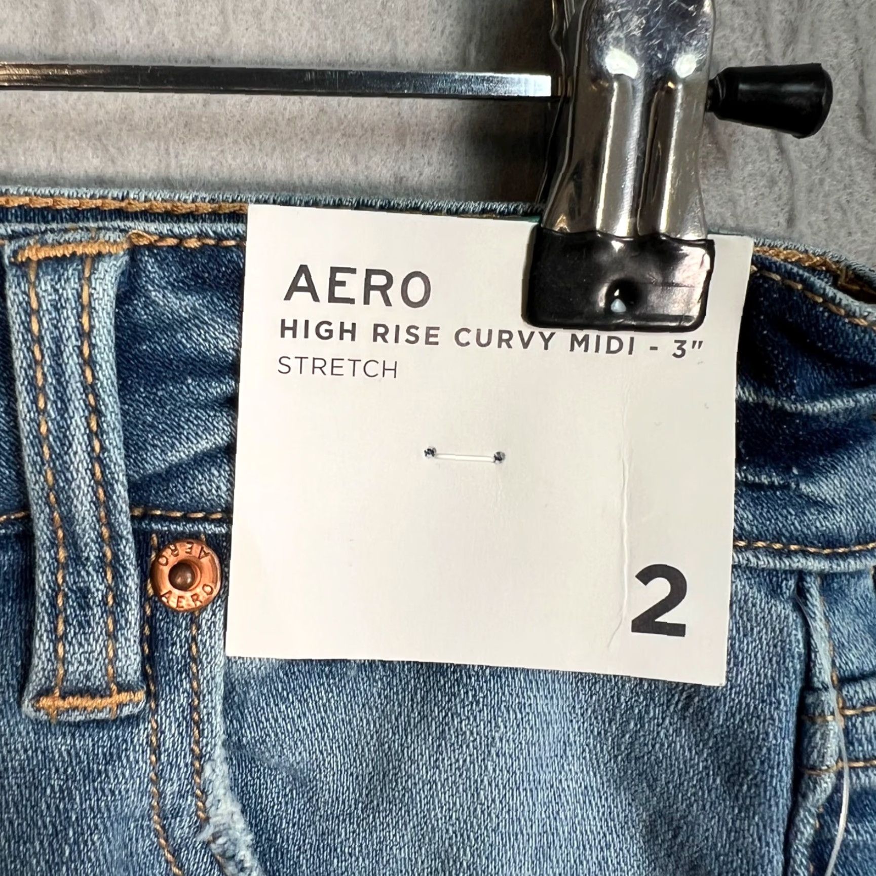 Vintage Aéropostale Womens Size 2 High Rise Curvy Midi Stretch Denim Shorts Blue NEW! Size 26" / US 2 / IT 38 - 3 Thumbnail