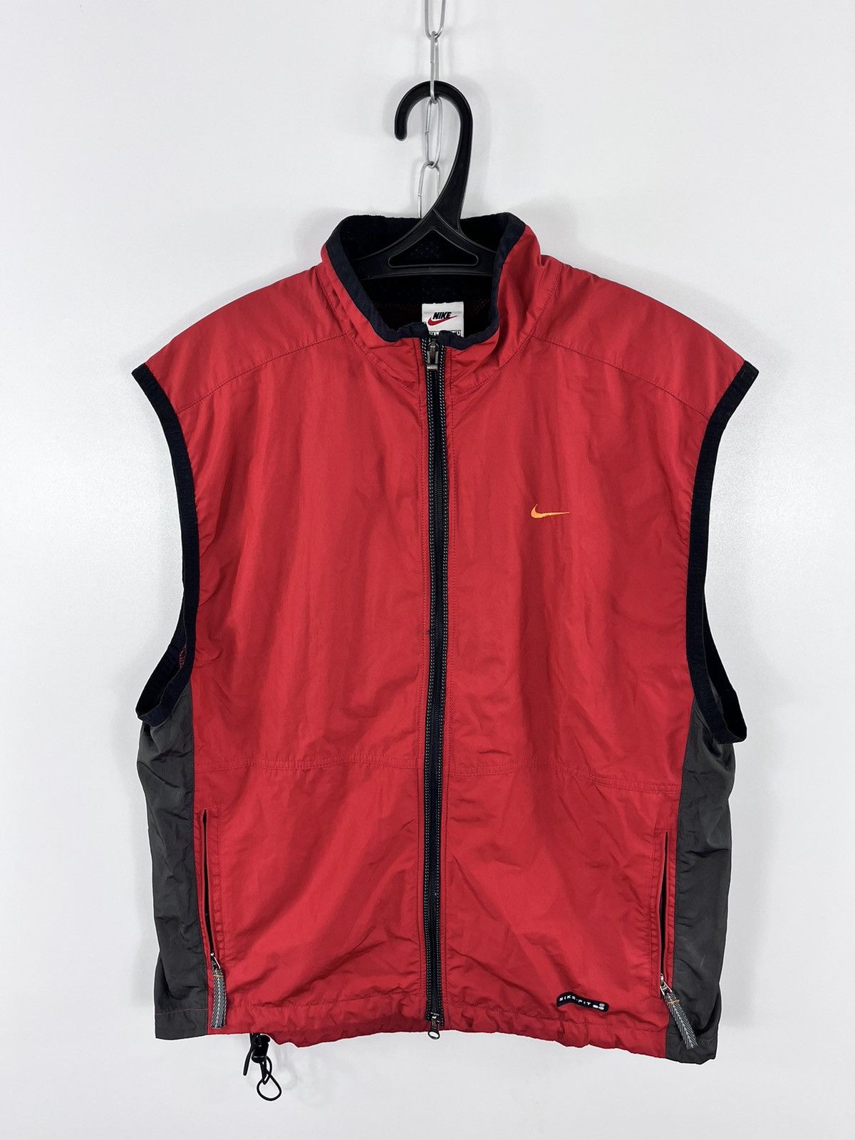 Nike Vintage Nike Nylon Embroidery Swoosh Logo Red Vest Size L Size US M / EU 48-50 / 2 - 1 Thumbnail