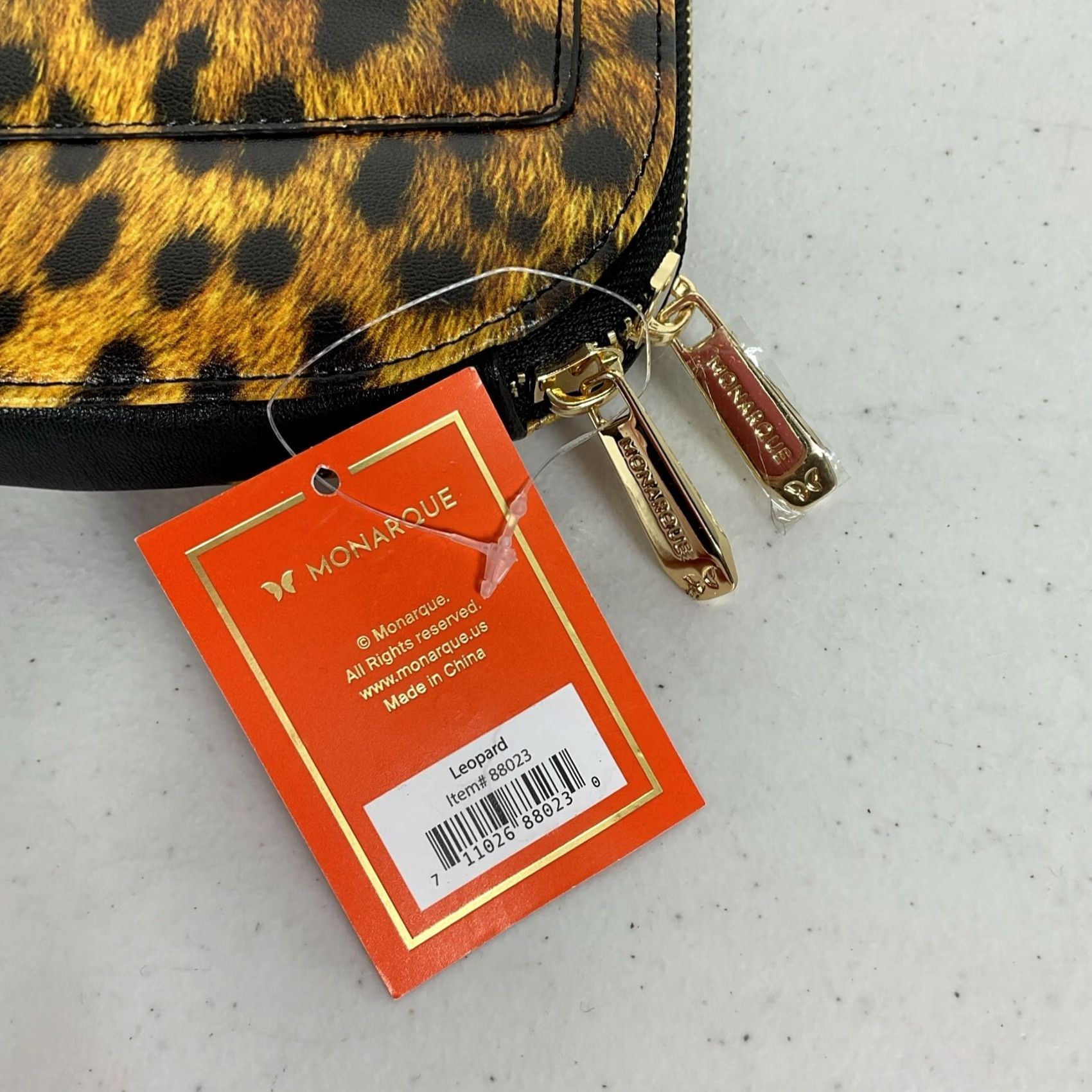 Vintage Monarque Leopard Print Crossbody Bag Front Pocket Back Card Pocket Size ONE SIZE - 6 Thumbnail