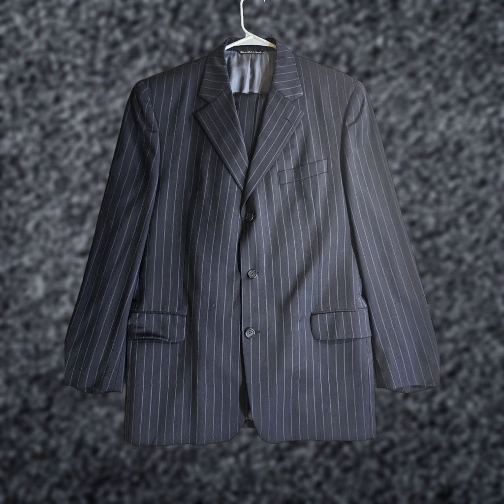 Jack Victor VINTAGE Jack Victor Classic Estrato Super 110's 2pc Suit Navy Pin Striped Wool 42L 34x30 Mens Size 44R - 1 Thumbnail