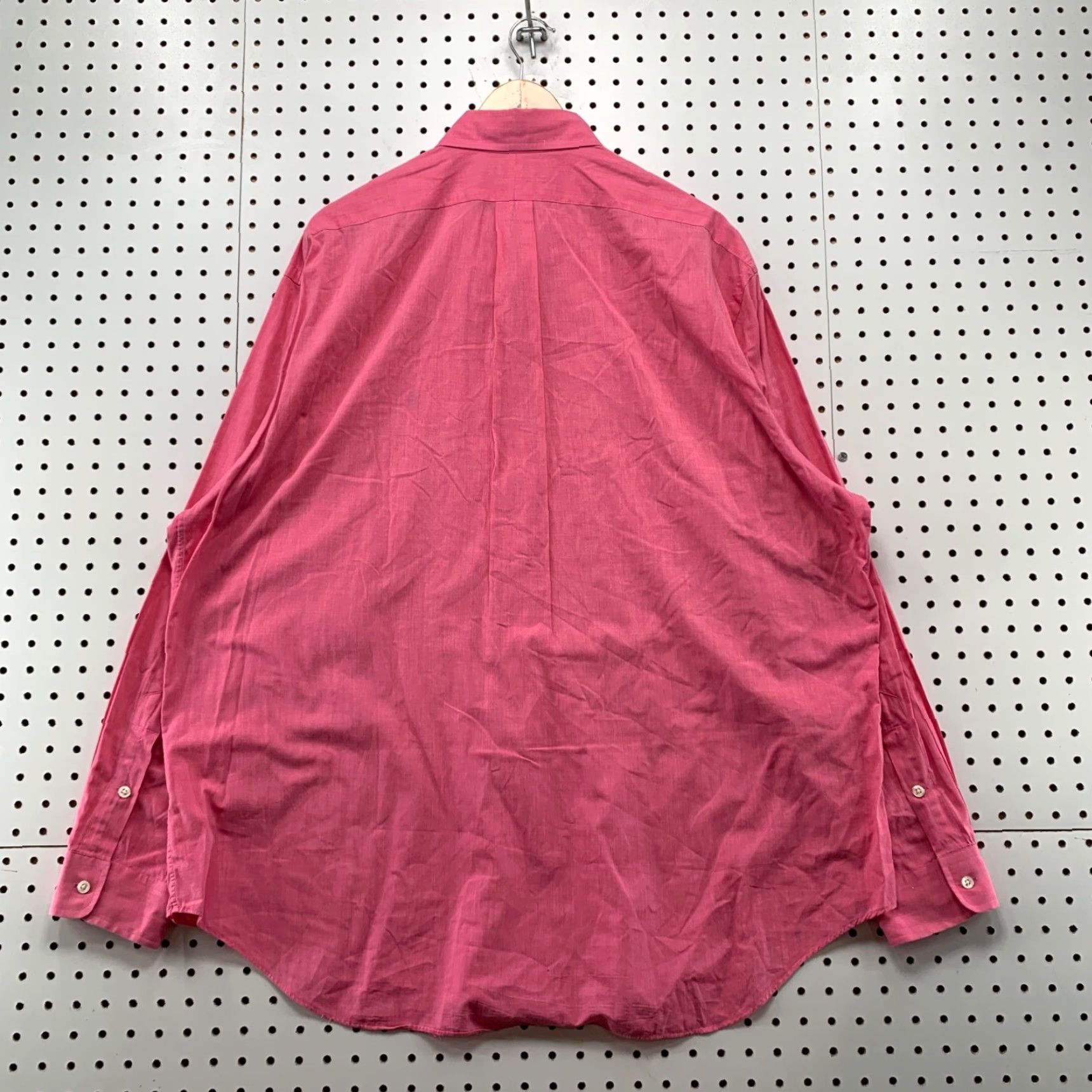 Ralph Lauren Ralph Lauren Button-Down Shirt Mens XL Pink Long Sleeve Lightweight Preppy 27x34 Clothing Shirt Mens XL Pink Classic 90s Style Size US XL / EU 56 / 4 - 2 Thumbnail