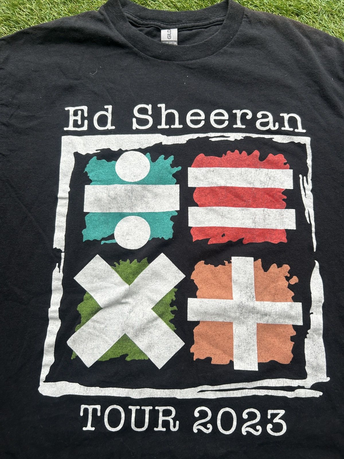 Band Tees Ed Sheeran Tour 2023 T-Shirt Size US M / EU 48-50 / 2 - 2 Thumbnail