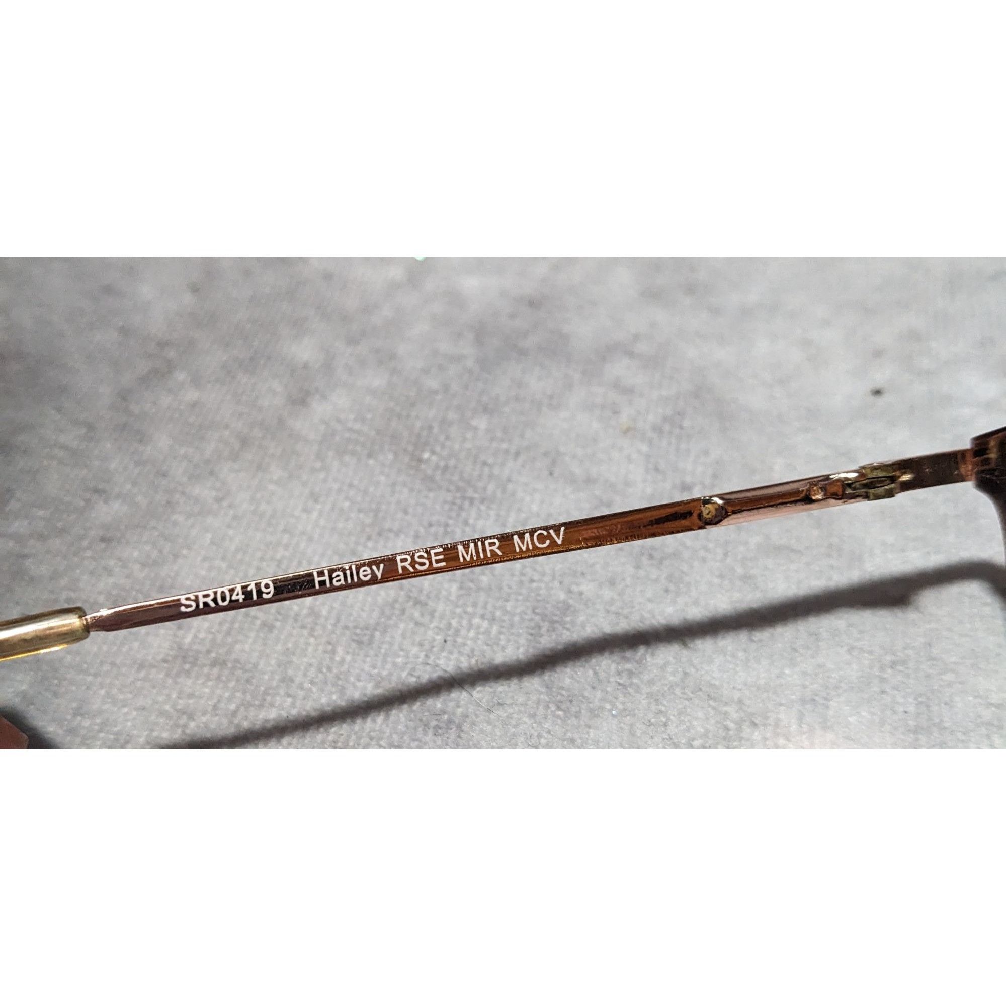 Foster Grant Foster Grant Hailey Rose Gold Mirrored Sunglasses Size ONE SIZE - 8 Thumbnail