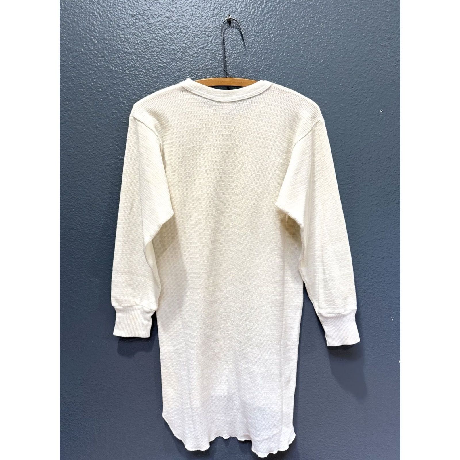 Hanes VINTAGE Hanes White Cotton Waffle Thermal Long Sleeve Shirt Large 70s Mens L Warm Cotton 70s Hanes Shirt Mens Size US L / EU 52-54 / 3 - 4 Thumbnail