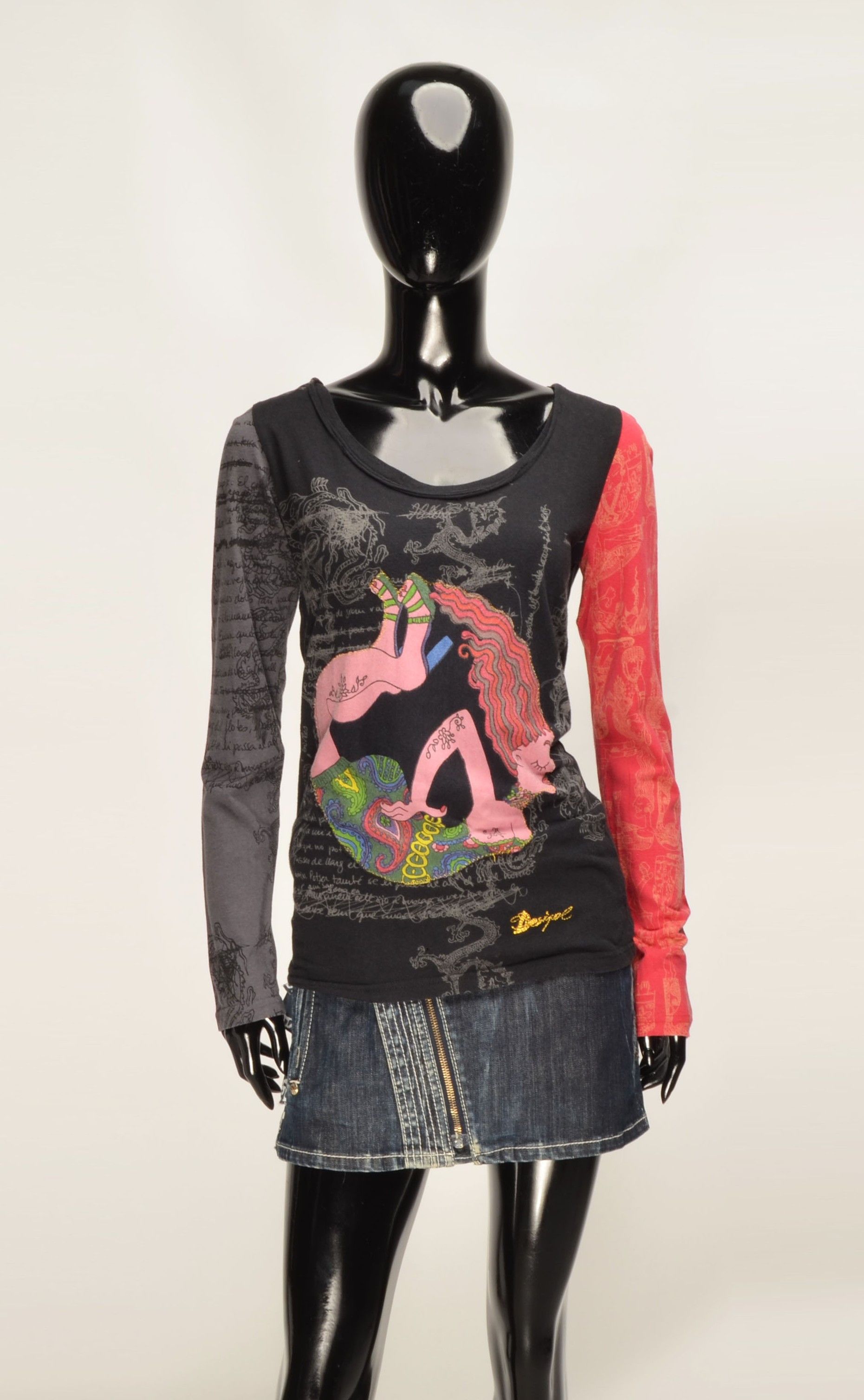 Desigual Vintage Desigual Y2K Graphic Print Long Sleeve Top Size M / US 6-8 / IT 42-44 - 1 Thumbnail