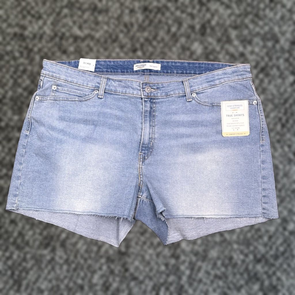 Vintage Levis Signature Gold True Shorts 20 3.5 Inseam Mid Rise Stretch 35W Denim Blue Womens Regular Casual Vintage No Size 42" / US 20 - 1 Thumbnail