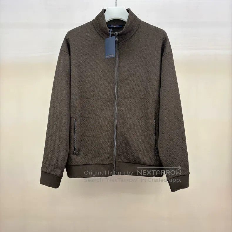 Louis Vuitton Louis Vuitton SS 24 brown embossed full logo jacket Size US XL / EU 56 / 4 - 1 Thumbnail