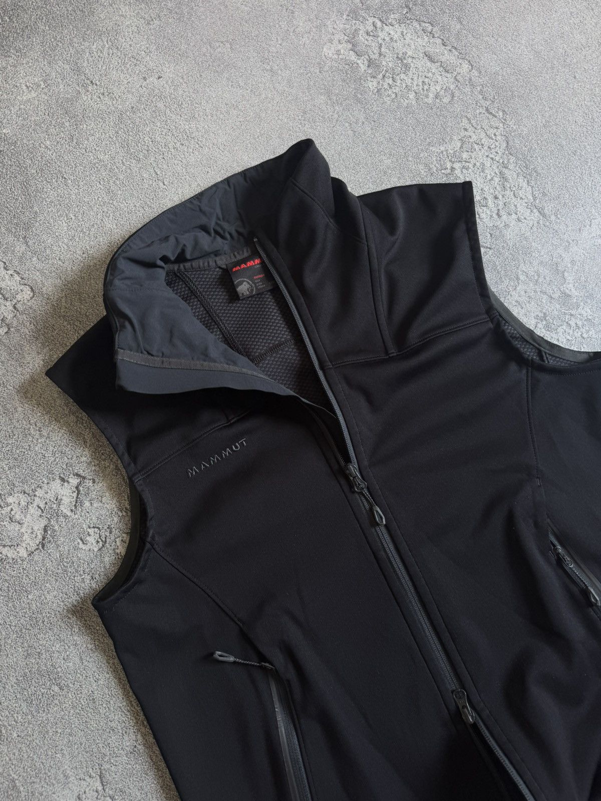 Mammut Mammut L outdoor zip Softshell vest jacket windstopper Size US L / EU 52-54 / 3 - 2 Thumbnail