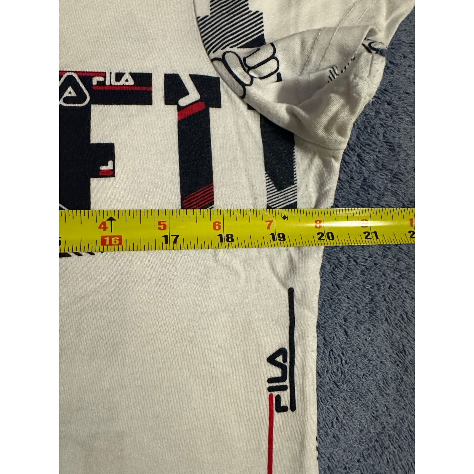 Fila Women's FILA T-shirt - Large V-neck - Excellent Condition Size L / US 10 / IT 46 - 5 Thumbnail