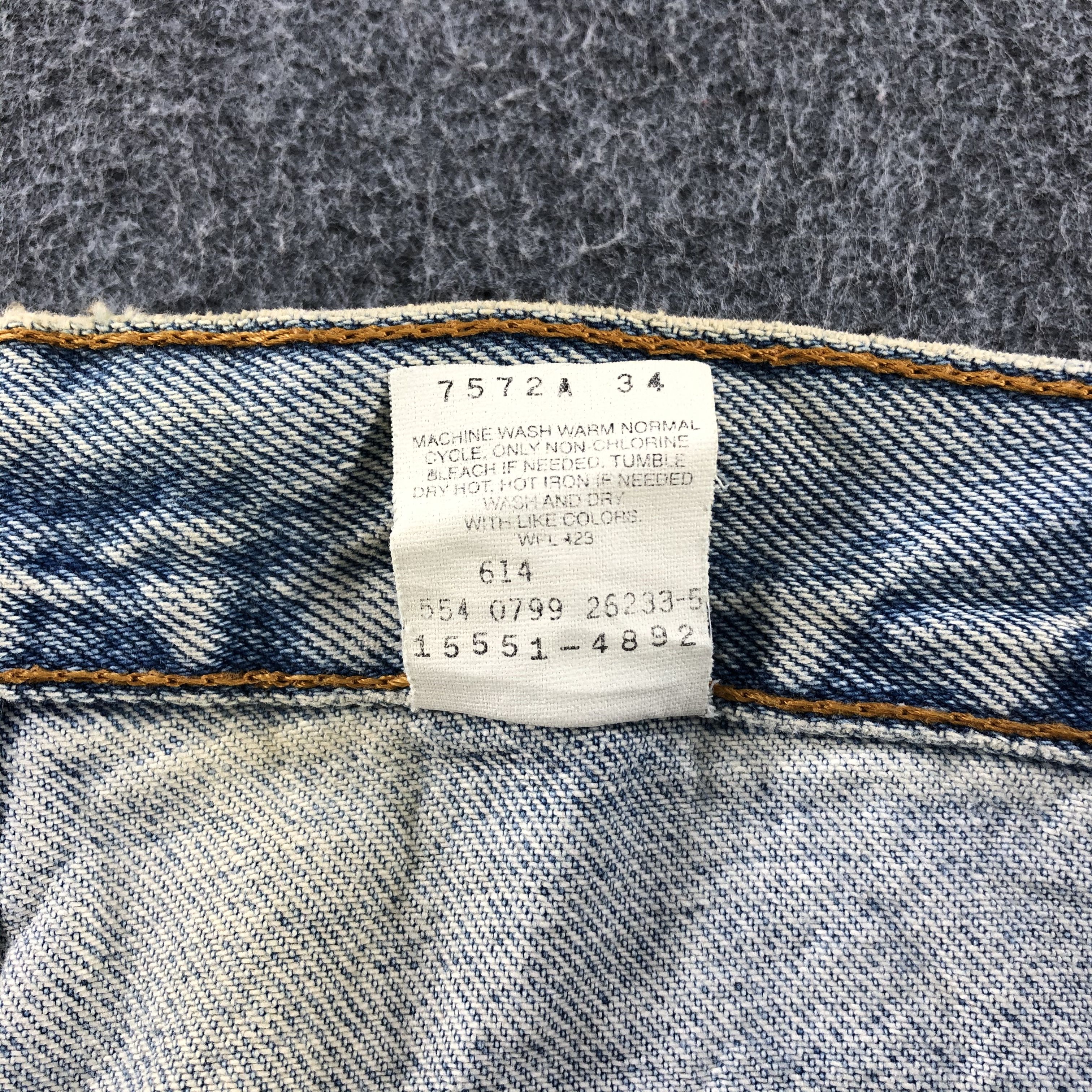 Levi's Vintage Levis 550 Light Wash Jeans-J1285 Size US 35 - 10 Thumbnail