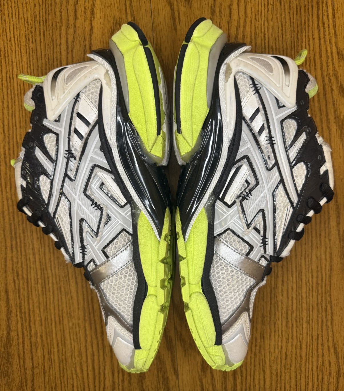Balenciaga Balenciaga Runner Sneaker (White/Black/Fluo Yellow) Size US 11 / EU 44 - 4 Thumbnail