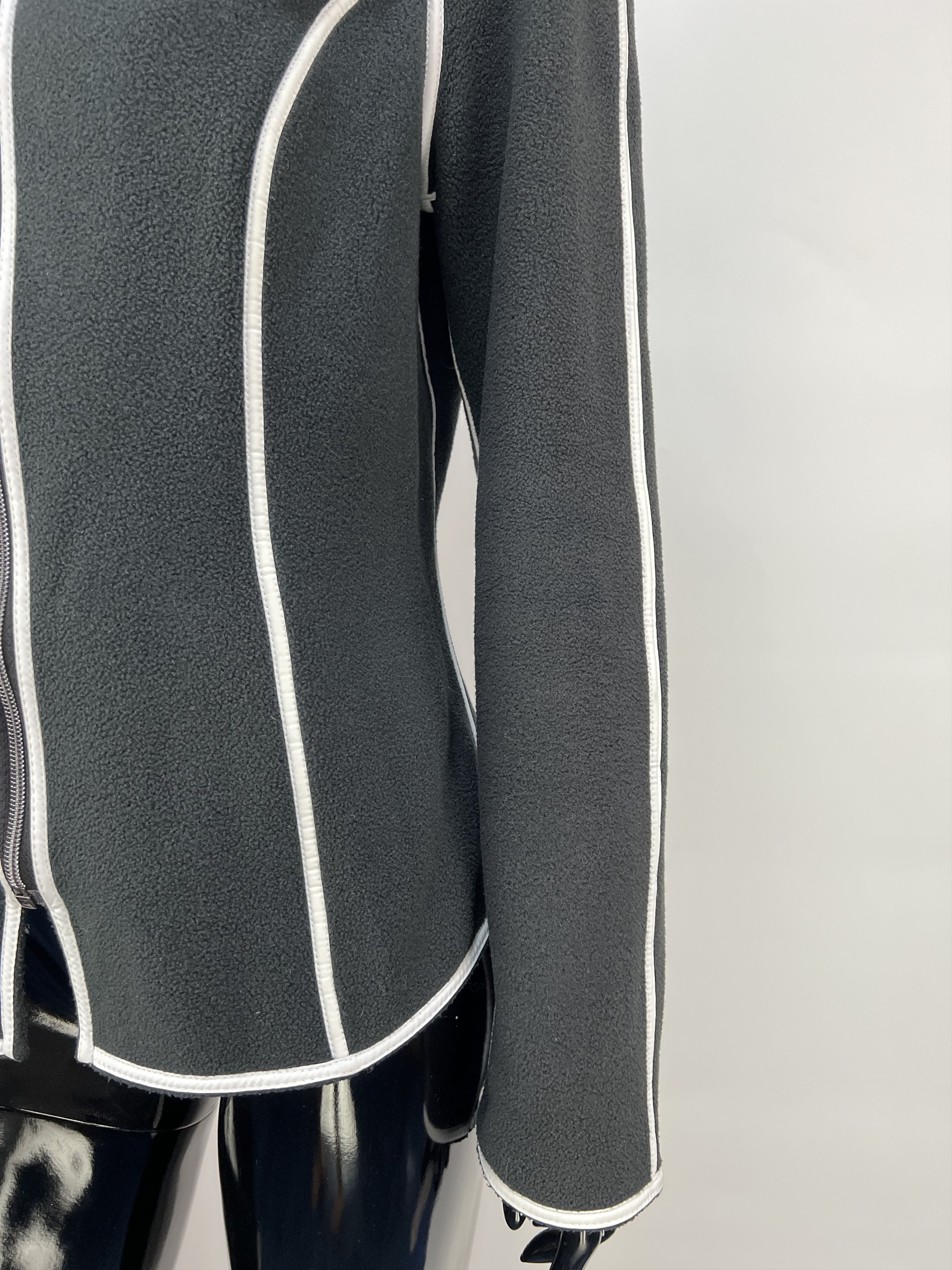 Frauenschuh Vintage Frauenschuh Full Zip Fleece Jacket Polartec Size M / US 6-8 / IT 42-44 - 6 Thumbnail