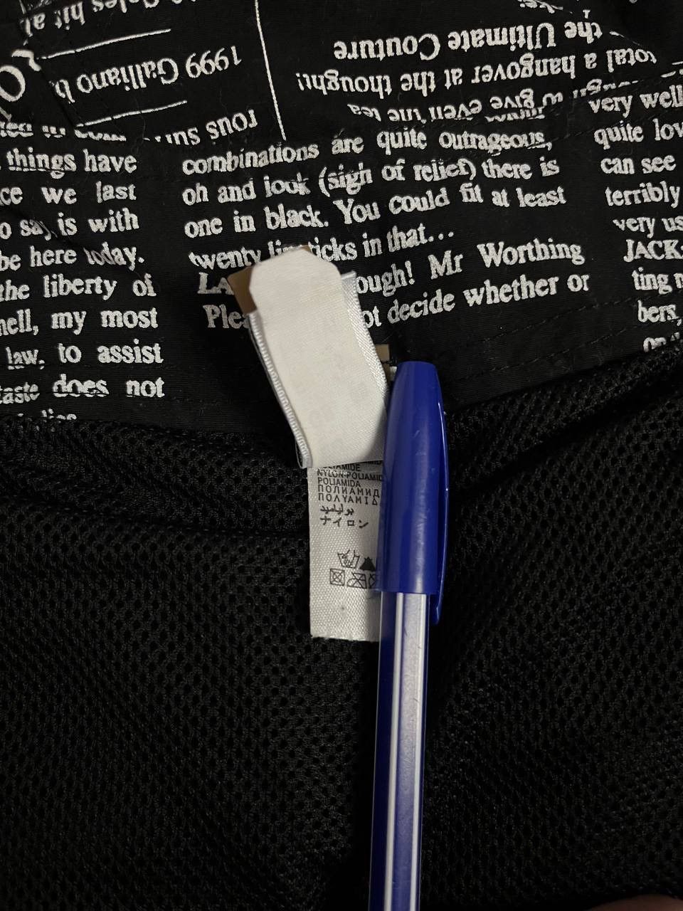 John Galliano John Galliano Shorts Newspaper Black Size US 36 / EU 52 - 8 Thumbnail