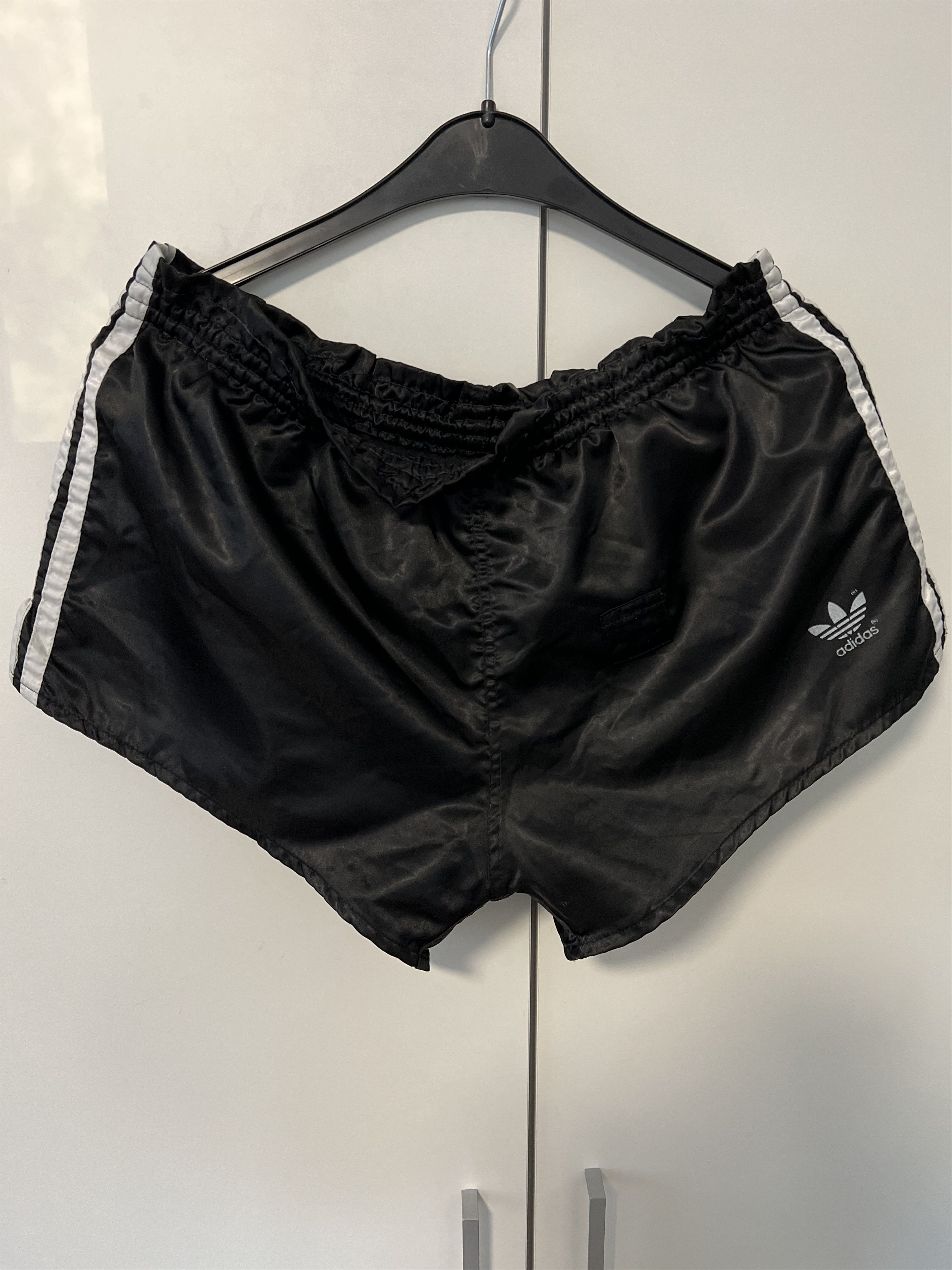 Adidas ADIDAS VINTAGE SHORTS MADE IN WEST GERMANY Short Size US 34 / EU 50 - 3 Thumbnail