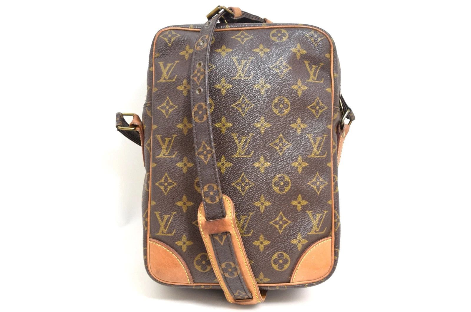 Louis Vuitton Louis Vuitton Danube GM Crossbody Bag Monogram Canvas M45262 Size ONE SIZE - 3 Thumbnail