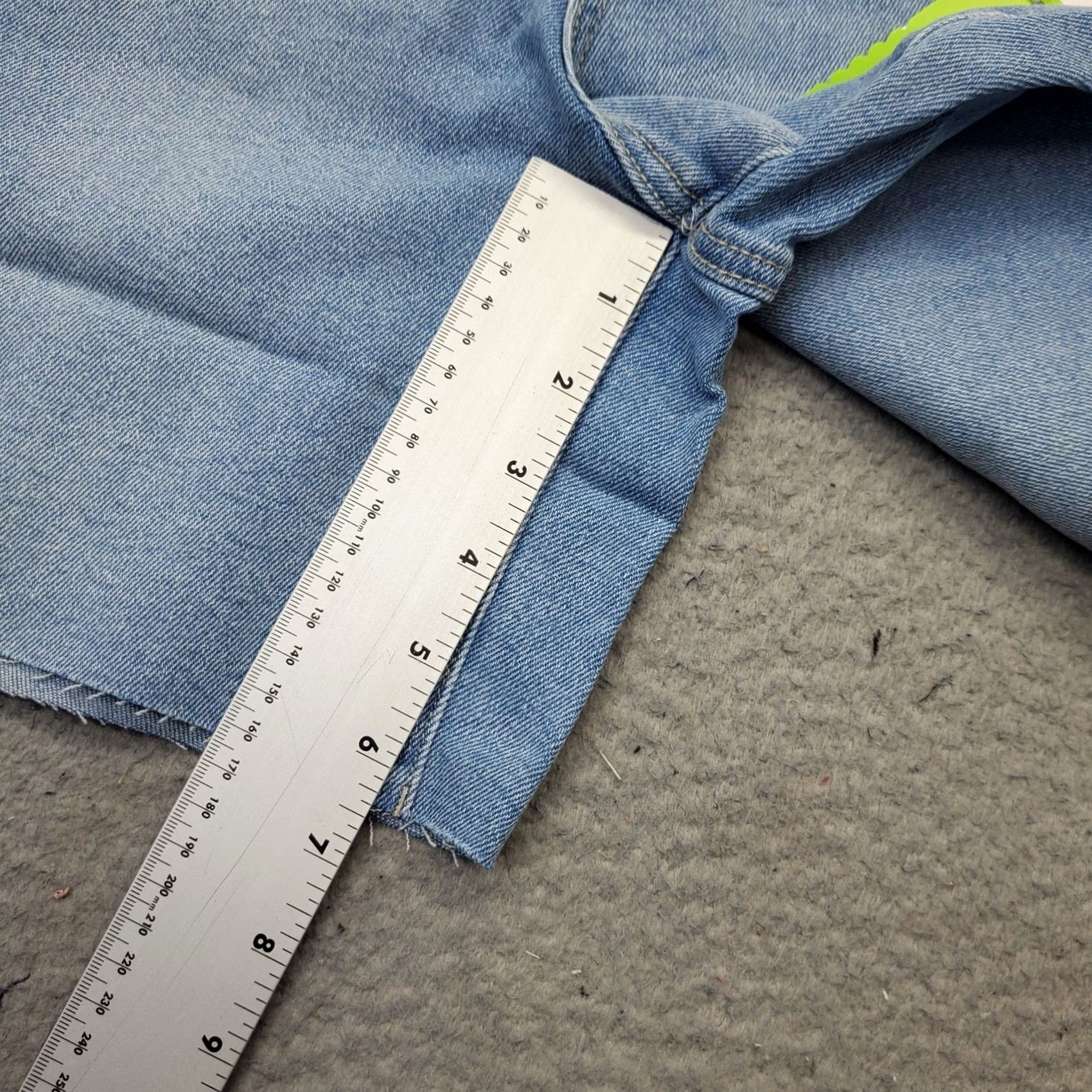 Vintage 1822 Denim Womens 2 Bermuda Shorts Blue 5 Pockets High Rise 2 Inseam 6.5" NWT Vintage: No Size 26" / US 2 / IT 38 - 4 Thumbnail
