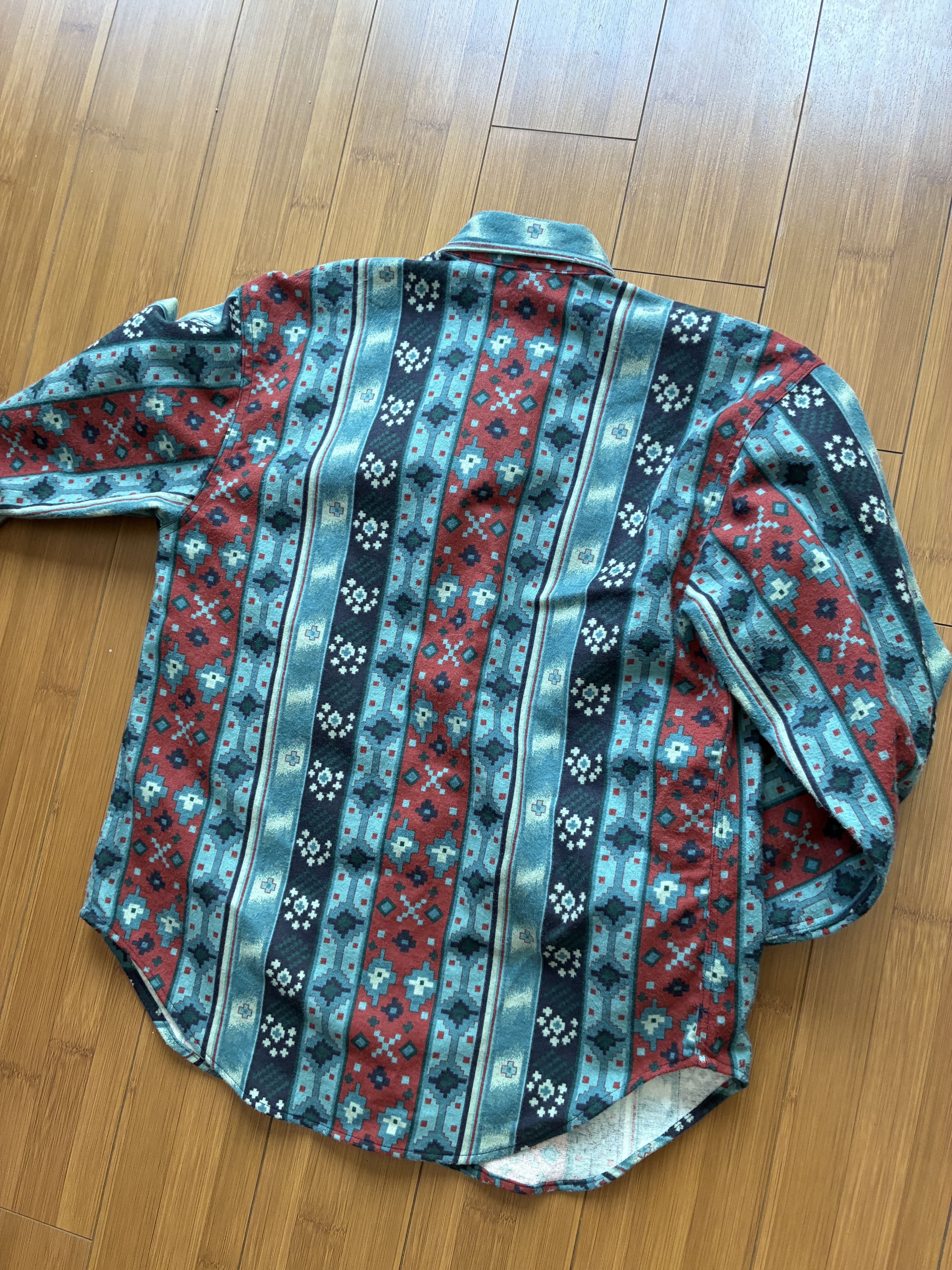Woolrich Woolen Mills Woolrich Shirt Aztec Flannel Vintage 90s Men’s Small Size US S / EU 44-46 / 1 - 6 Thumbnail