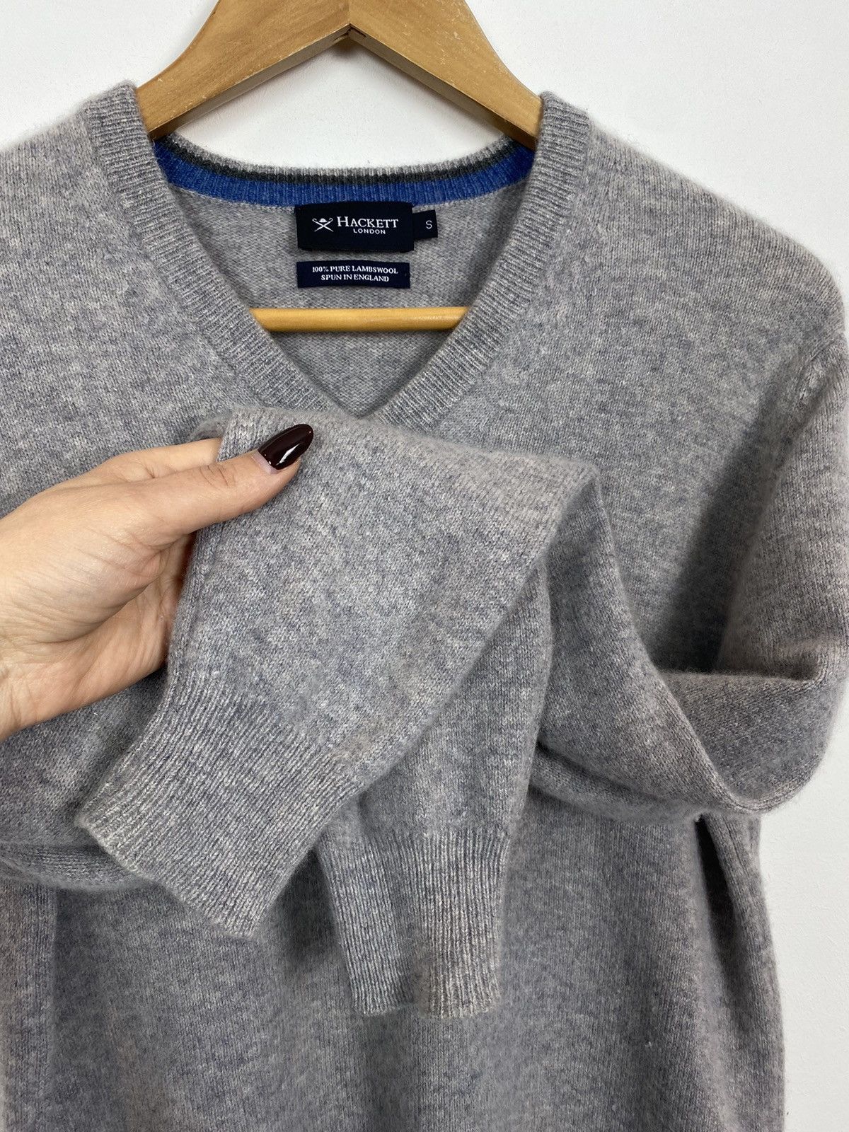 Hackett Hackett London Lambs Wool V-neck Jumper Sweater Men’s Size S Size US S / EU 44-46 / 1 - 4 Thumbnail