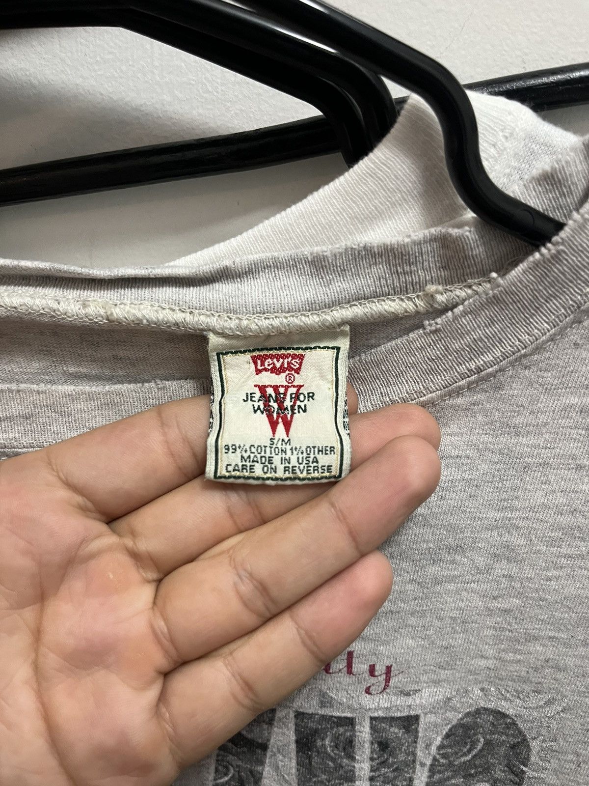 Levi's Vintage 90s Levis Big E Rose Box Logo Tee Shirt Size US XL / EU 56 / 4 - 4 Thumbnail