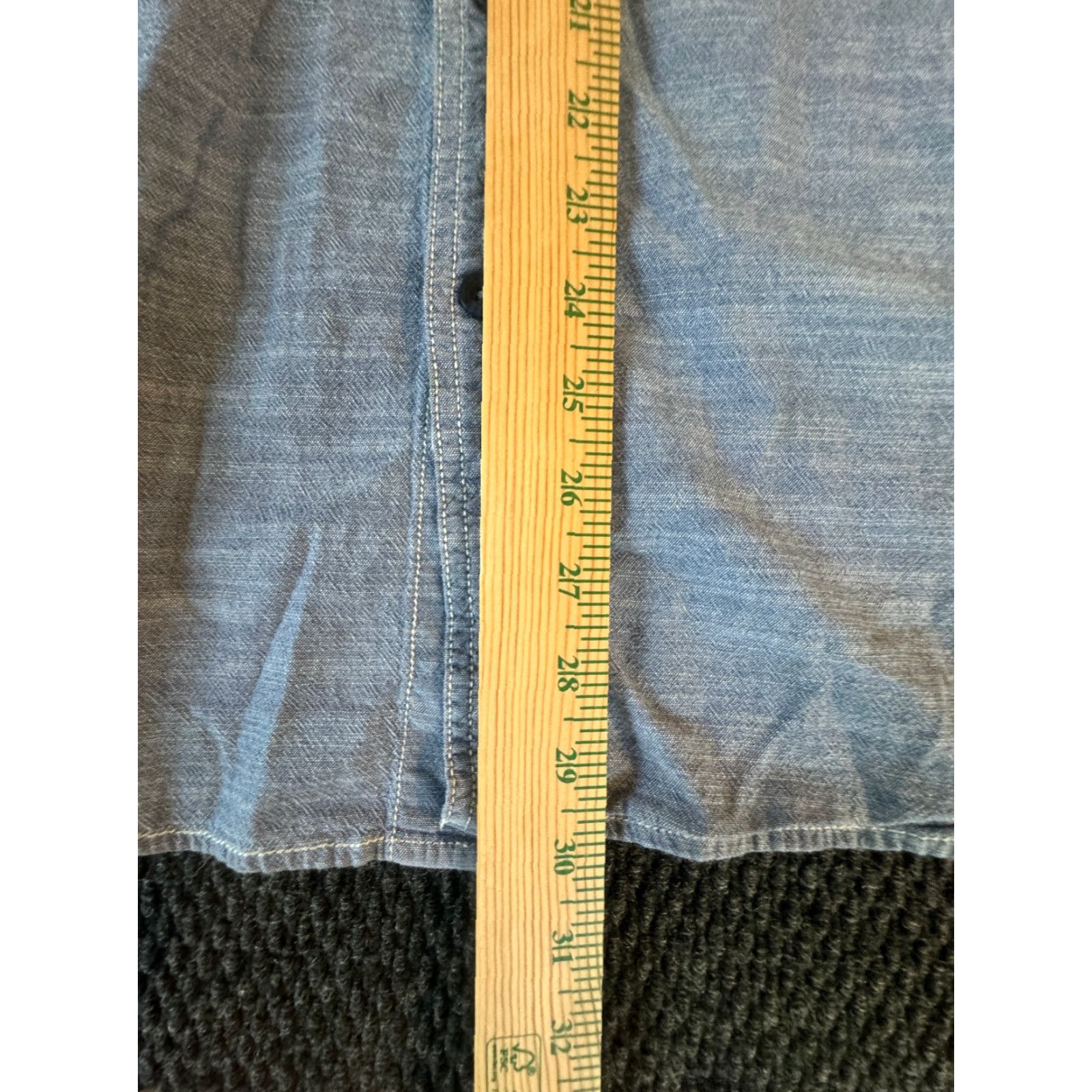 Vintage Woolrich Short Sleeve Button Down Shirt L Blue 100% Cotton Denim Like Solid Pattern Mens Regular Collared Shirt Size US L / EU 52-54 / 3 - 5 Thumbnail