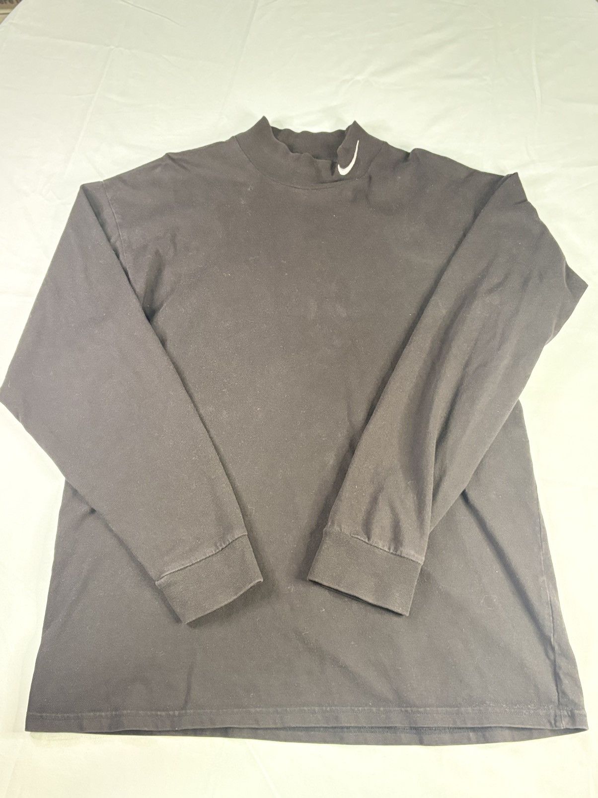Nike Vintage 90s Nike Mock neck Long Sleeve | $35 Size US L / EU 52-54 / 3 - 1 Thumbnail
