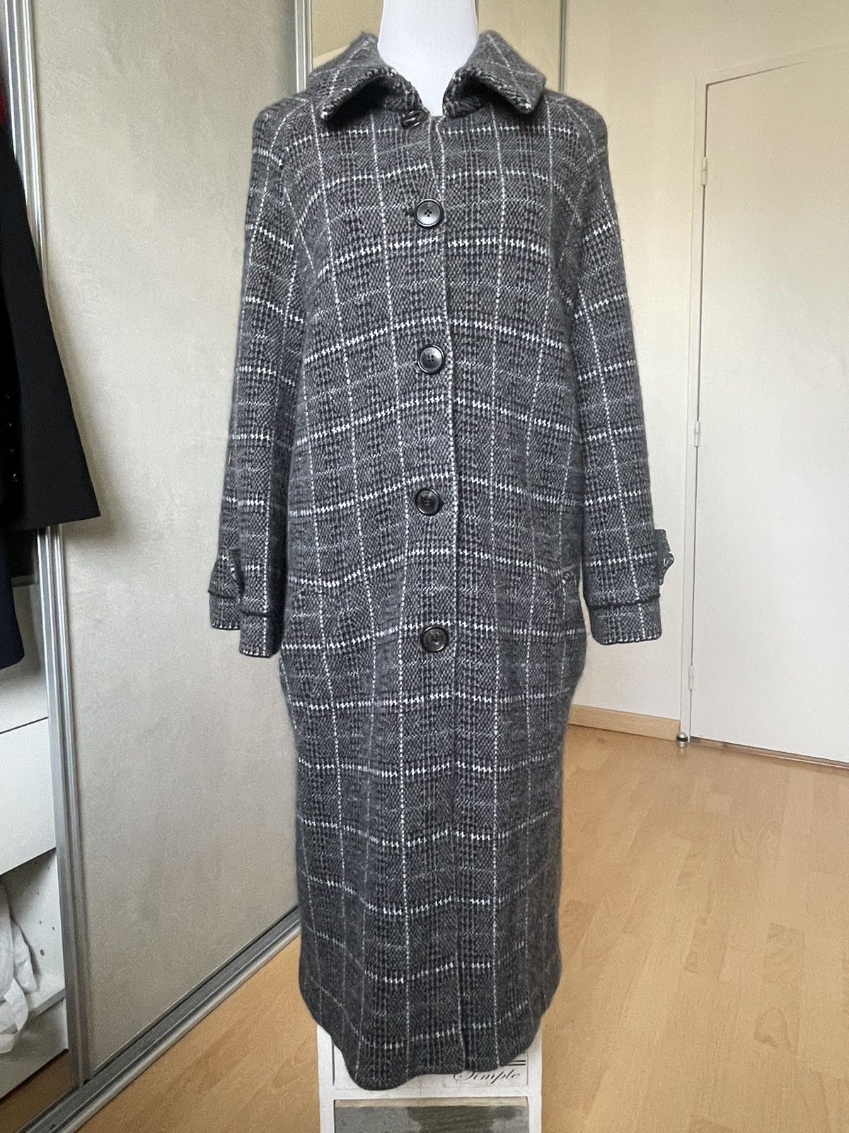 Dior CHRISTIAN DIOR Coat. Size M / US 6-8 / IT 42-44 - 2 Thumbnail