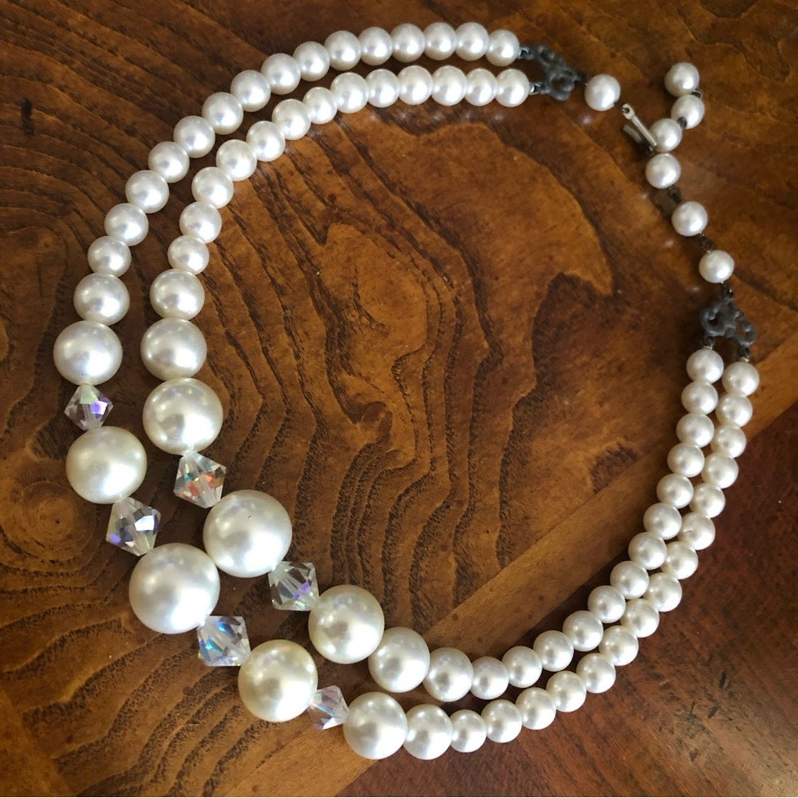 Vintage Vintage mid century white pearl AB choker necklace Size ONE SIZE - 8 Thumbnail