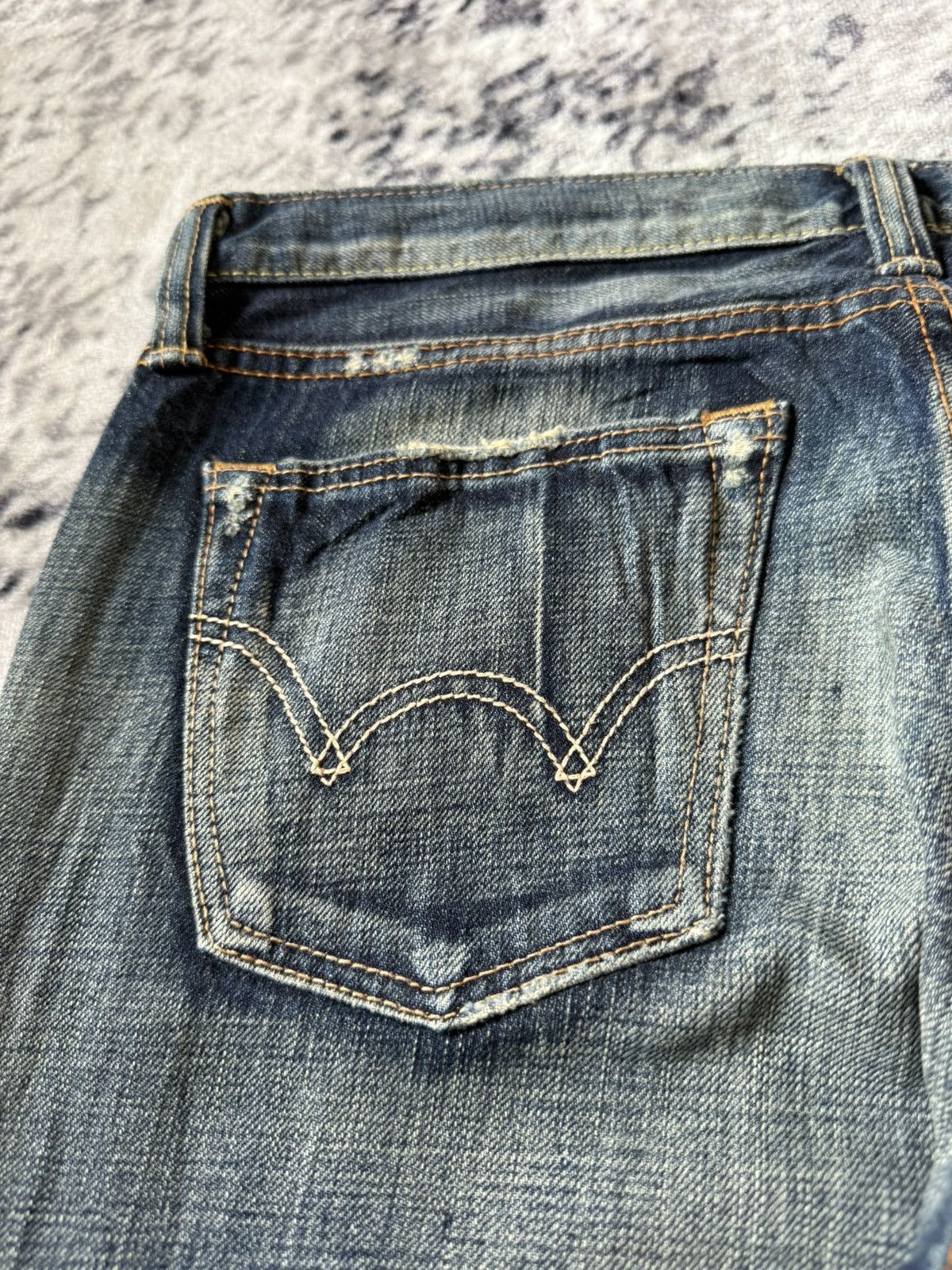 Edwin Edwin Fuga Style 503 Patina Fade Wash Whiskers Jeans Size US 28 / EU 44 - 18 Thumbnail