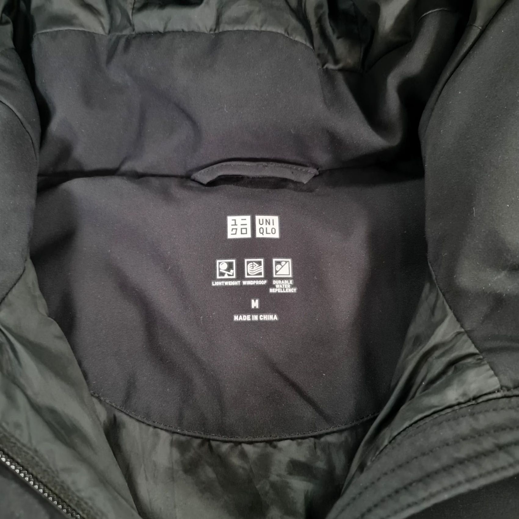 Uniqlo Uniqlo Womens Jacket Black Medium Lightweight Down Fill Water Repellent Hooded Jacket Size M / US 6-8 / IT 42-44 - 3 Thumbnail