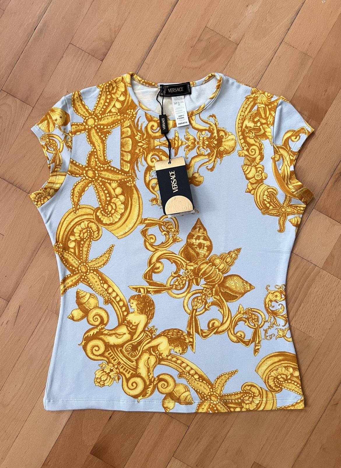 Versace Deadstock Versace t-shirt golden pattern Size M / US 6-8 / IT 42-44 - 1 Thumbnail