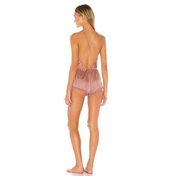Lovers and Friends Lovers + Friends Blush Rue Romper Size 27" / US 4 / IT 40 - 4 Thumbnail