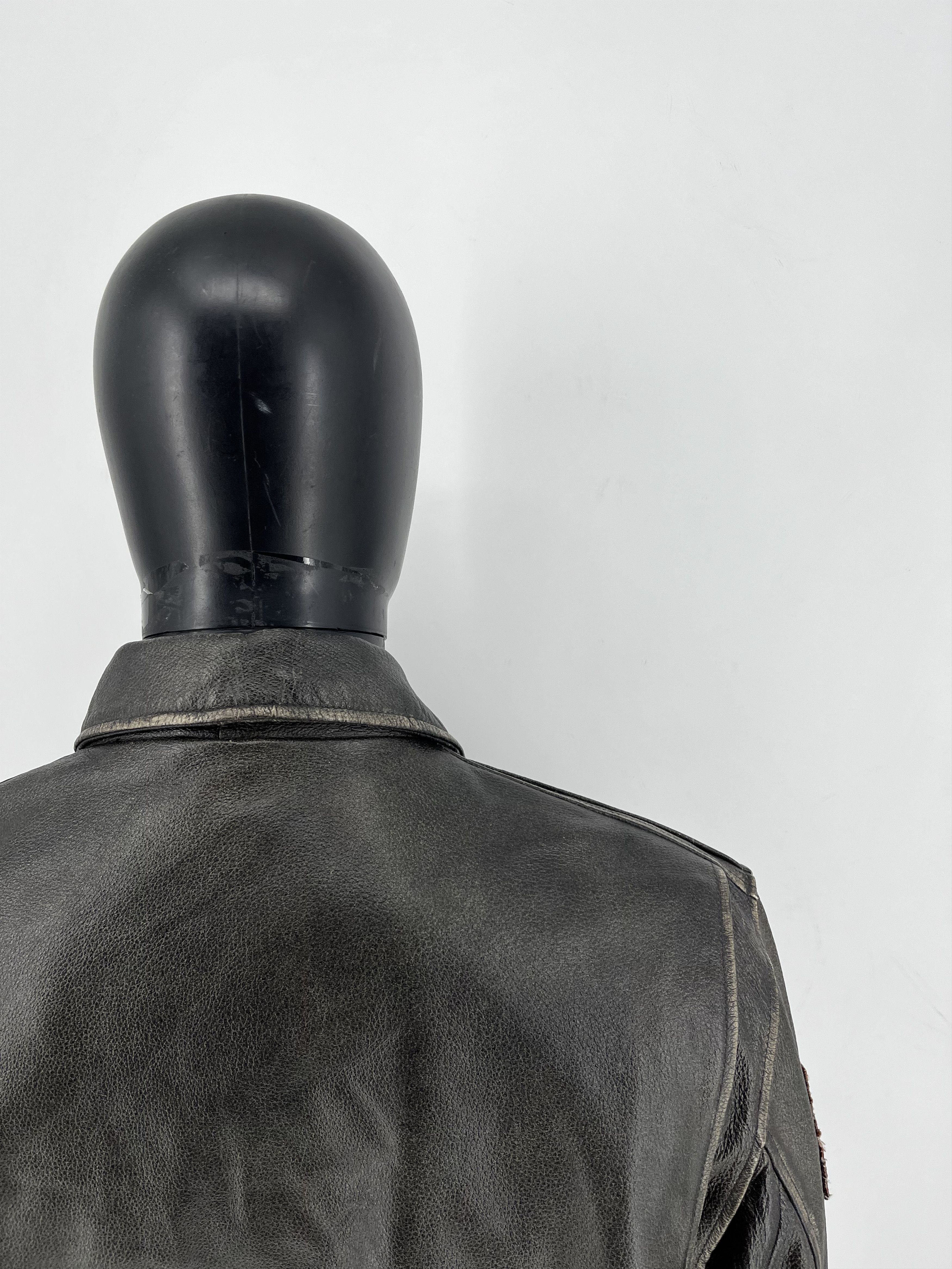 Leather Explorer Vtg Leather Bomber Jacket – Distressed Patina 90s Size US XXL / EU 58 / 5 - 13 Thumbnail