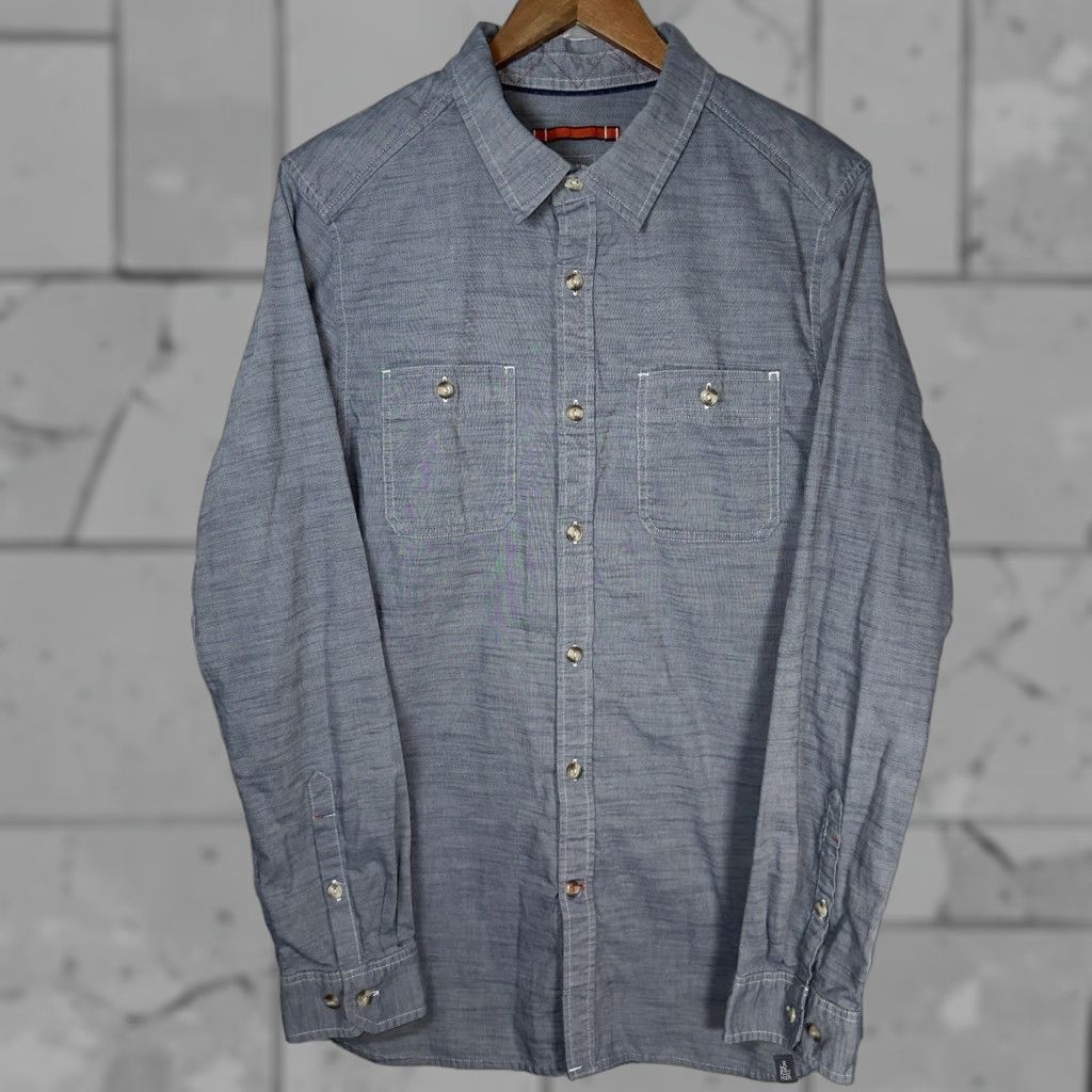 The North Face THE NORTH FACE Gray Long Sleeve Button-Up Shirt Adult L Casual Mens Size US L / EU 52-54 / 3 - 1 Thumbnail