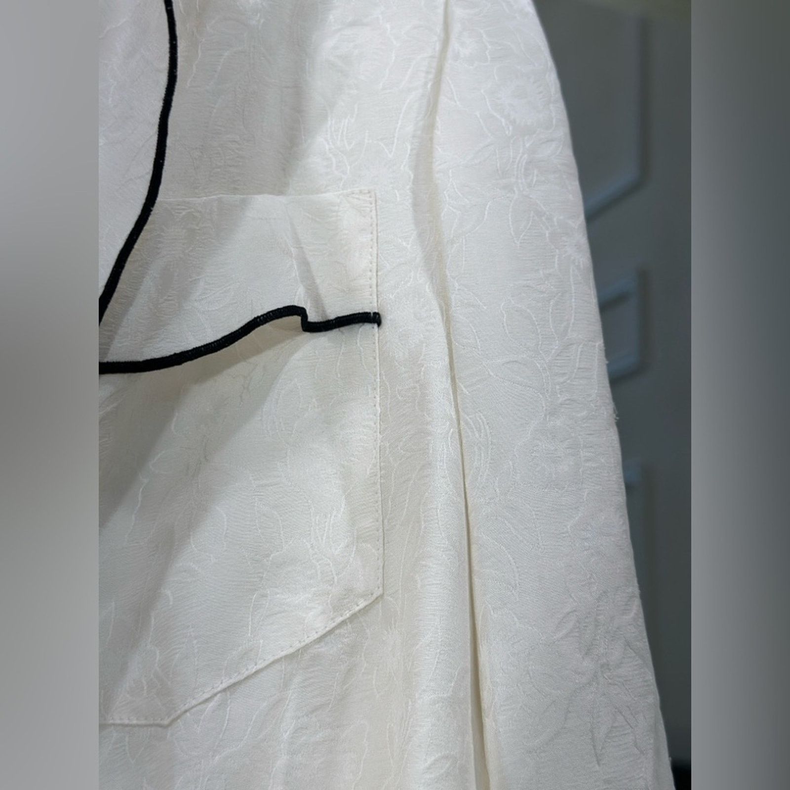 Veronica Beard Veronica Beard Worth Blouse in Off White | 100% Silk | NWT Size XS / US 0-2 / IT 36-38 - 6 Thumbnail