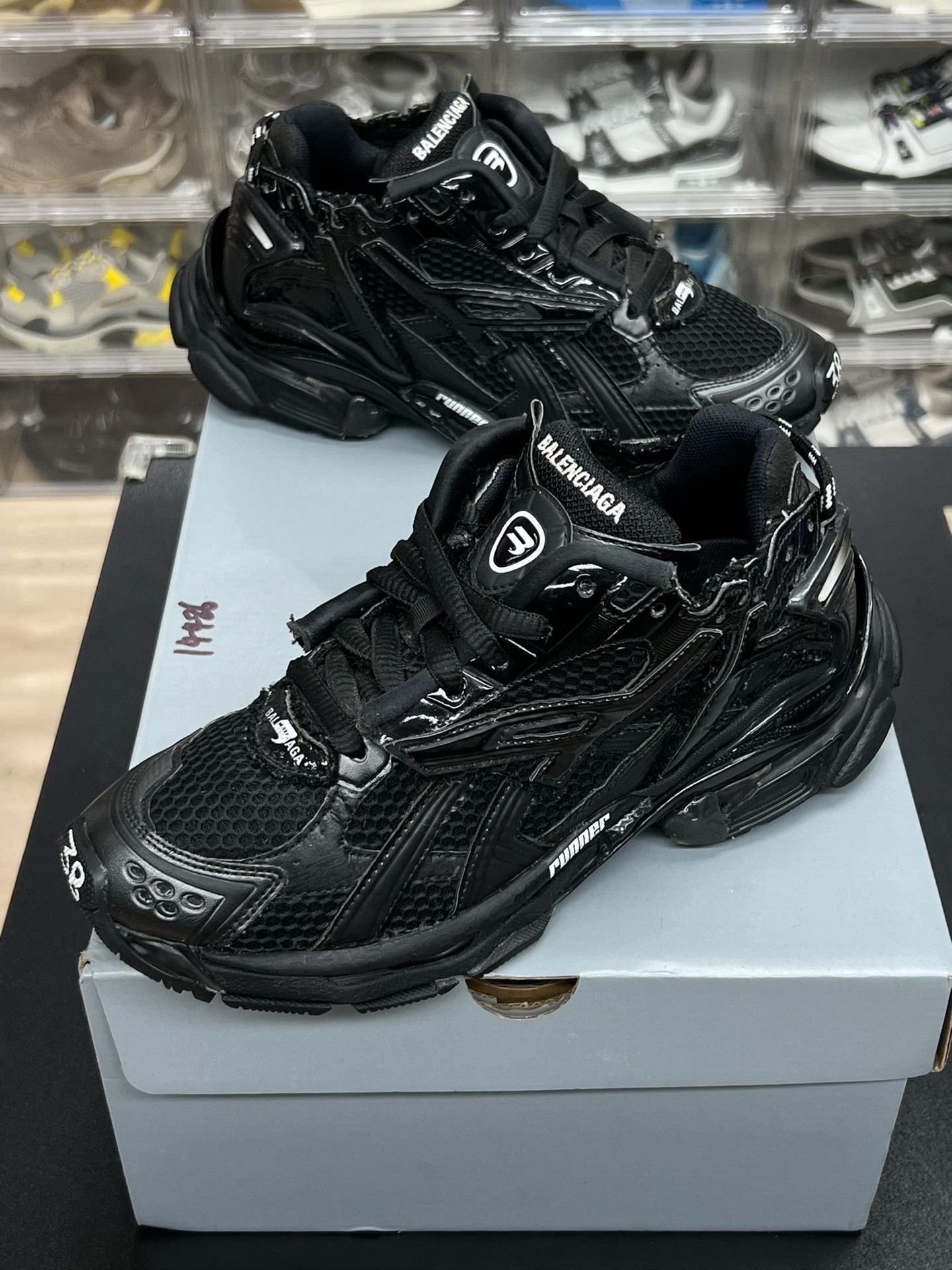 Balenciaga Balenciaga Running Black Lowtop Sneakers us_8 Women Size US 8 / IT 38 - 1 Thumbnail
